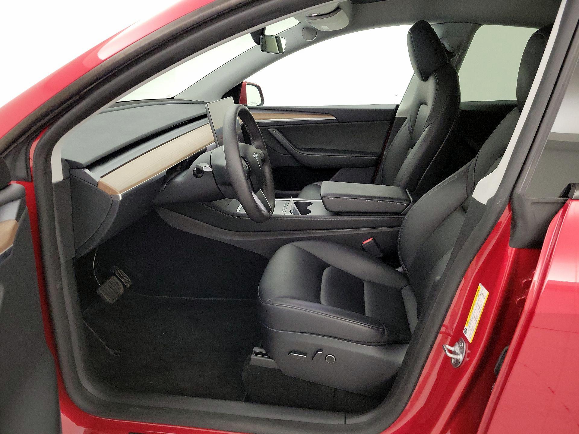 Thumbnail: 2023 Tesla Model Y - 11