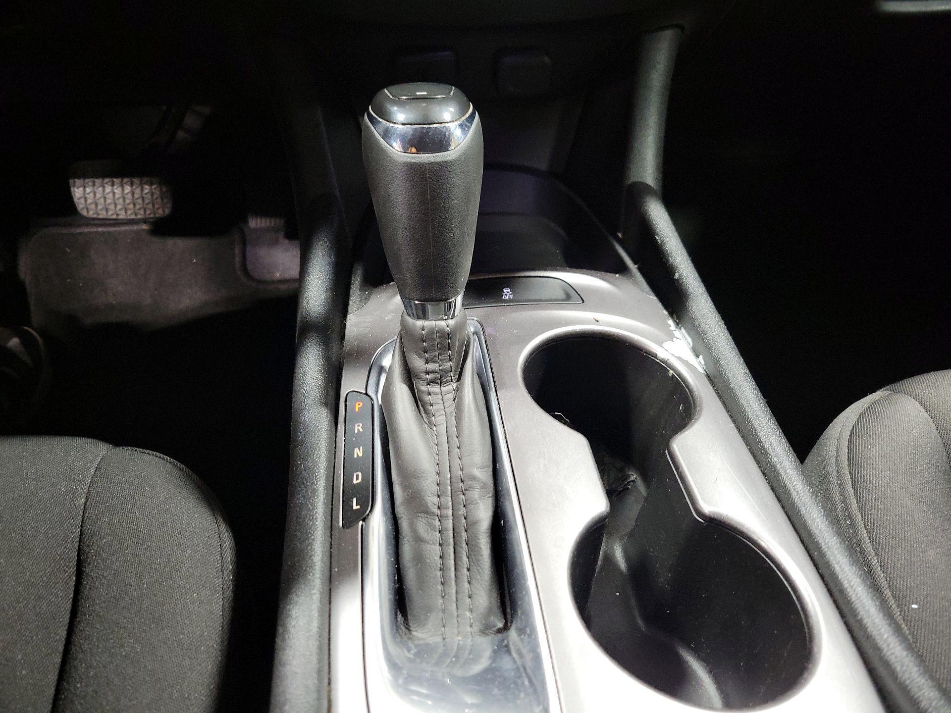 Thumbnail: 2018 Chevrolet Malibu - 17