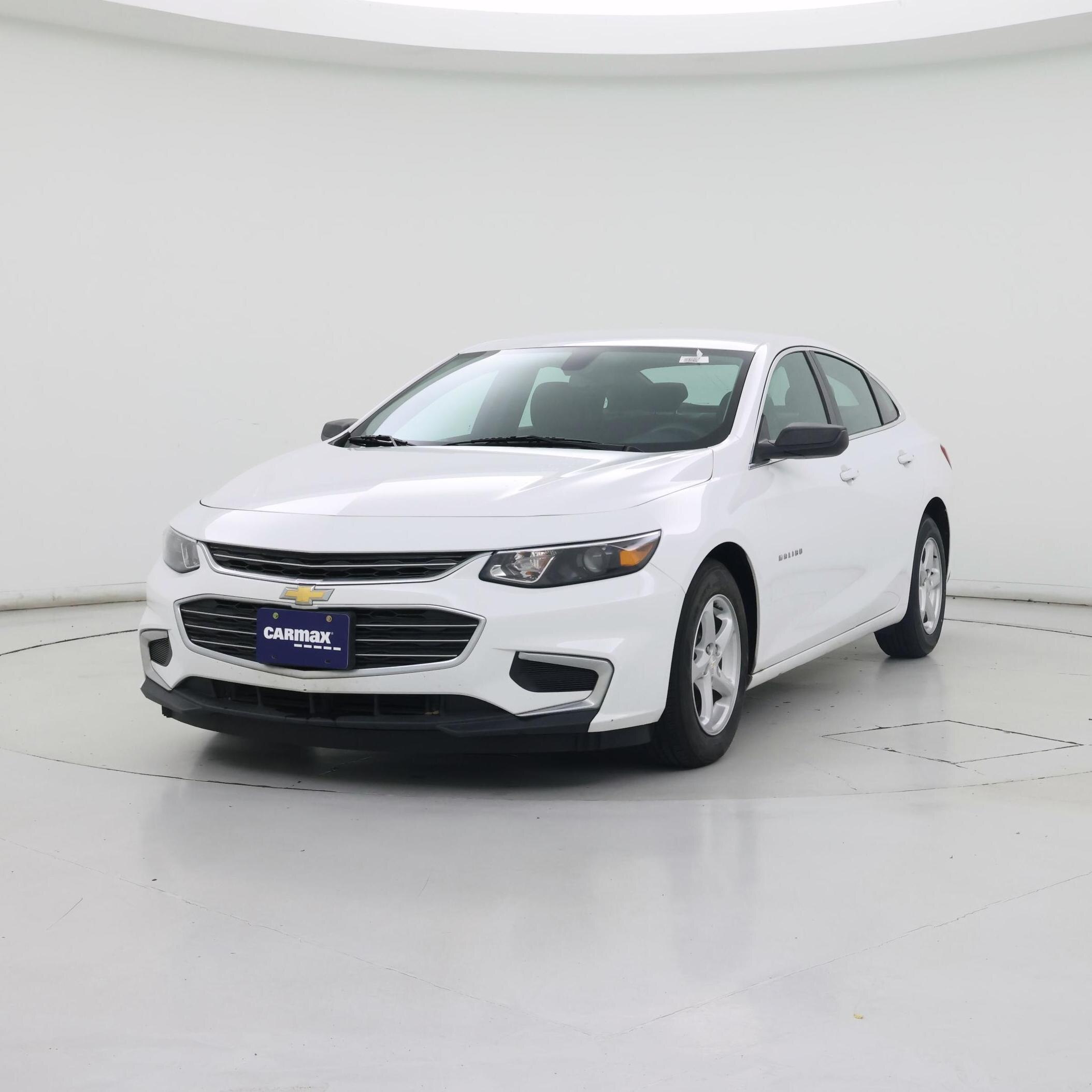 Thumbnail: 2018 Chevrolet Malibu - 4