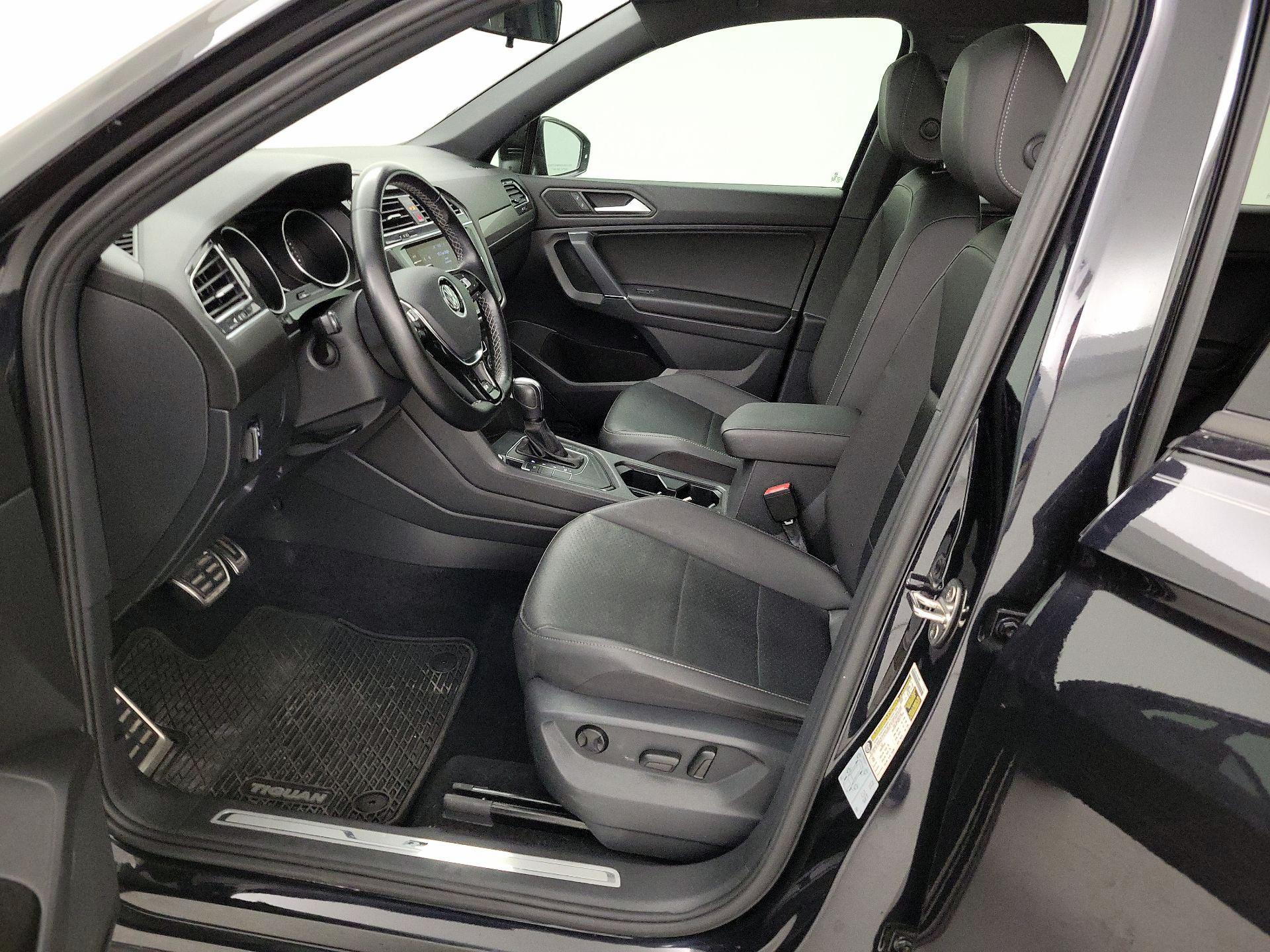 Thumbnail: 2020 Volkswagen Tiguan - 11