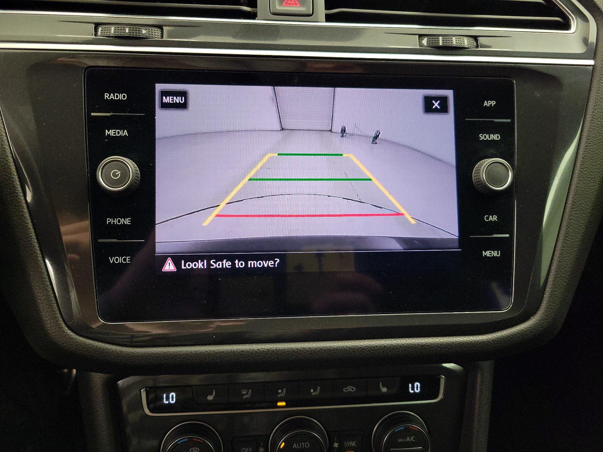 Thumbnail: 2020 Volkswagen Tiguan - 13