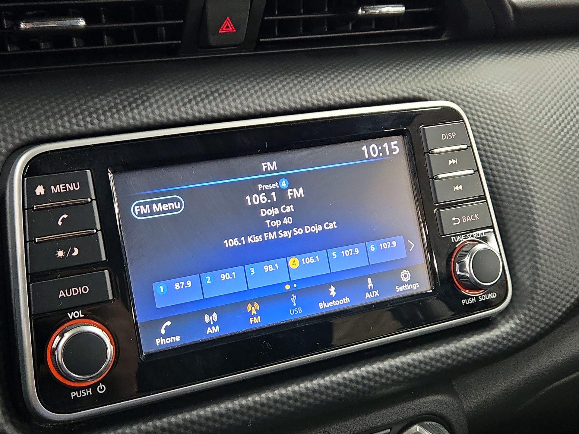 Thumbnail: 2022 Nissan Kicks - 15