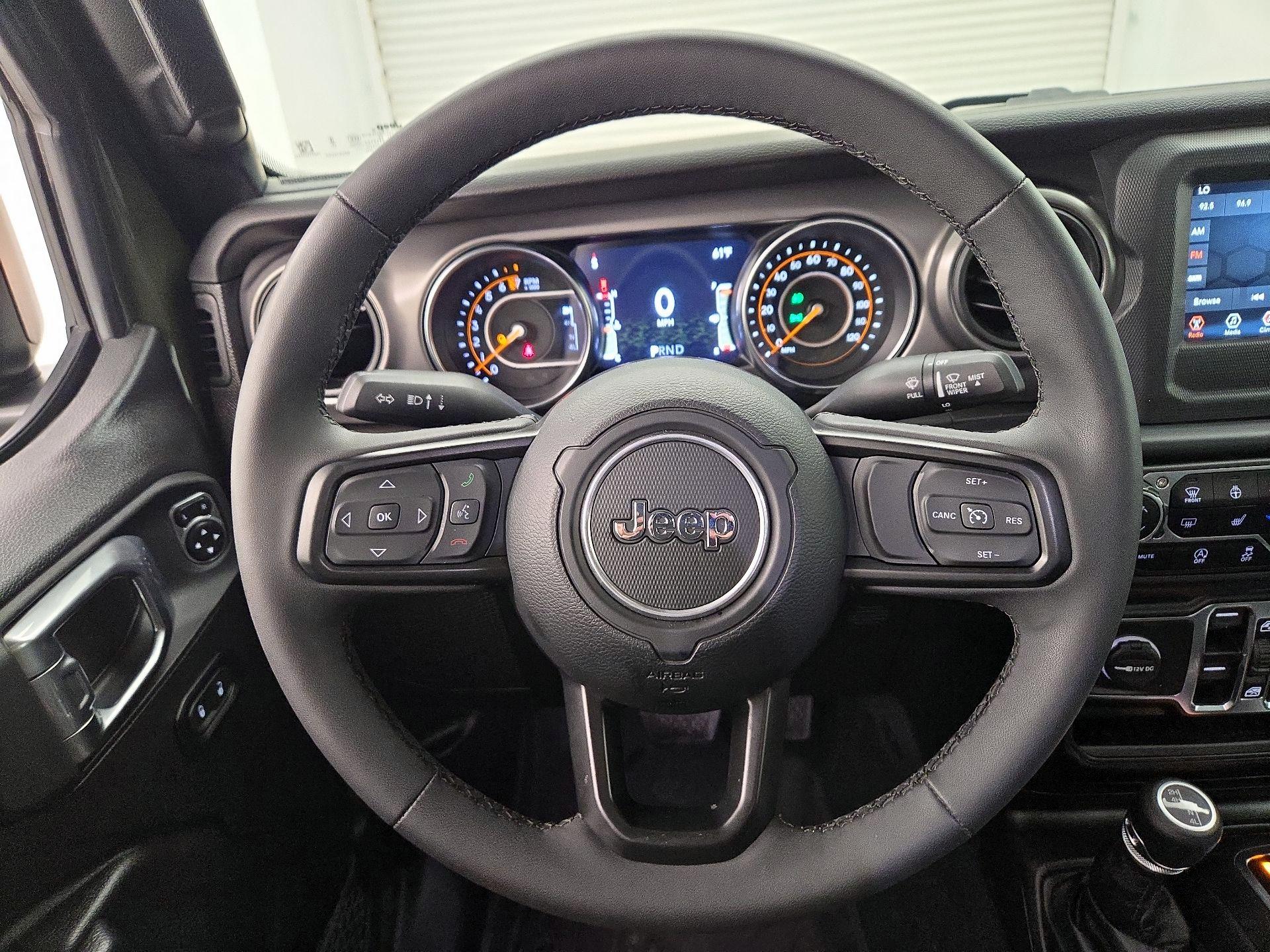 Thumbnail: 2023 Jeep Gladiator - 10