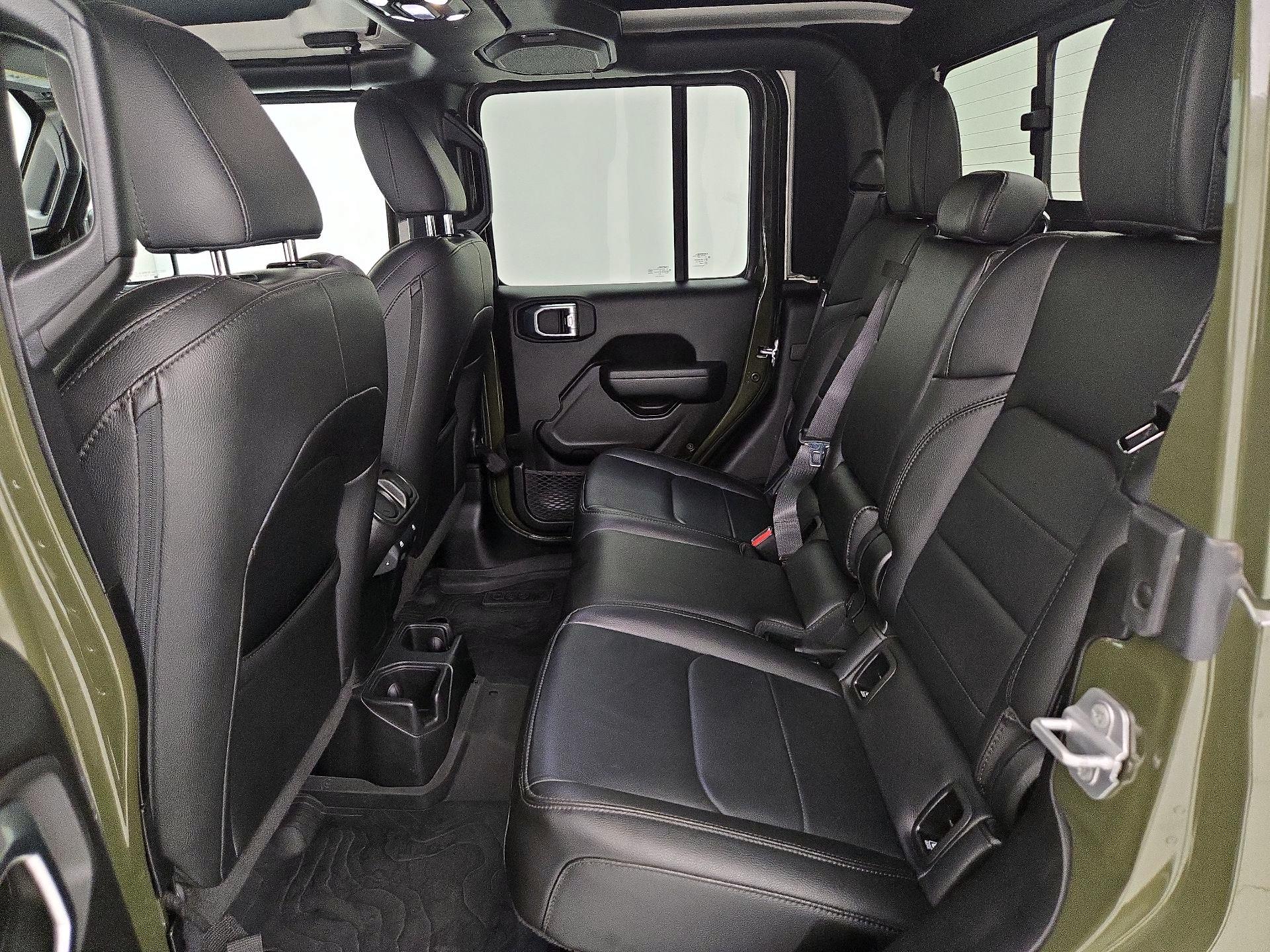 Thumbnail: 2023 Jeep Gladiator - 19