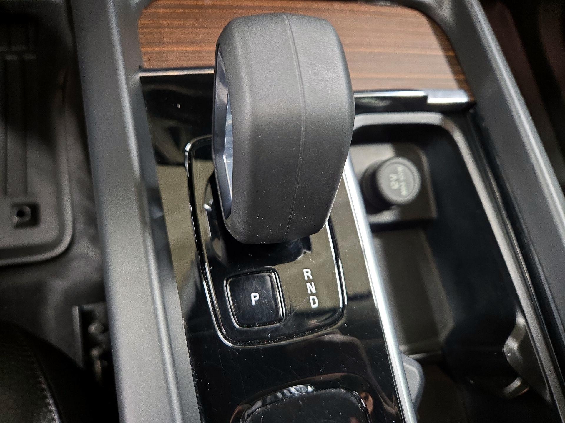 Thumbnail: 2023 Volvo XC60 - 17