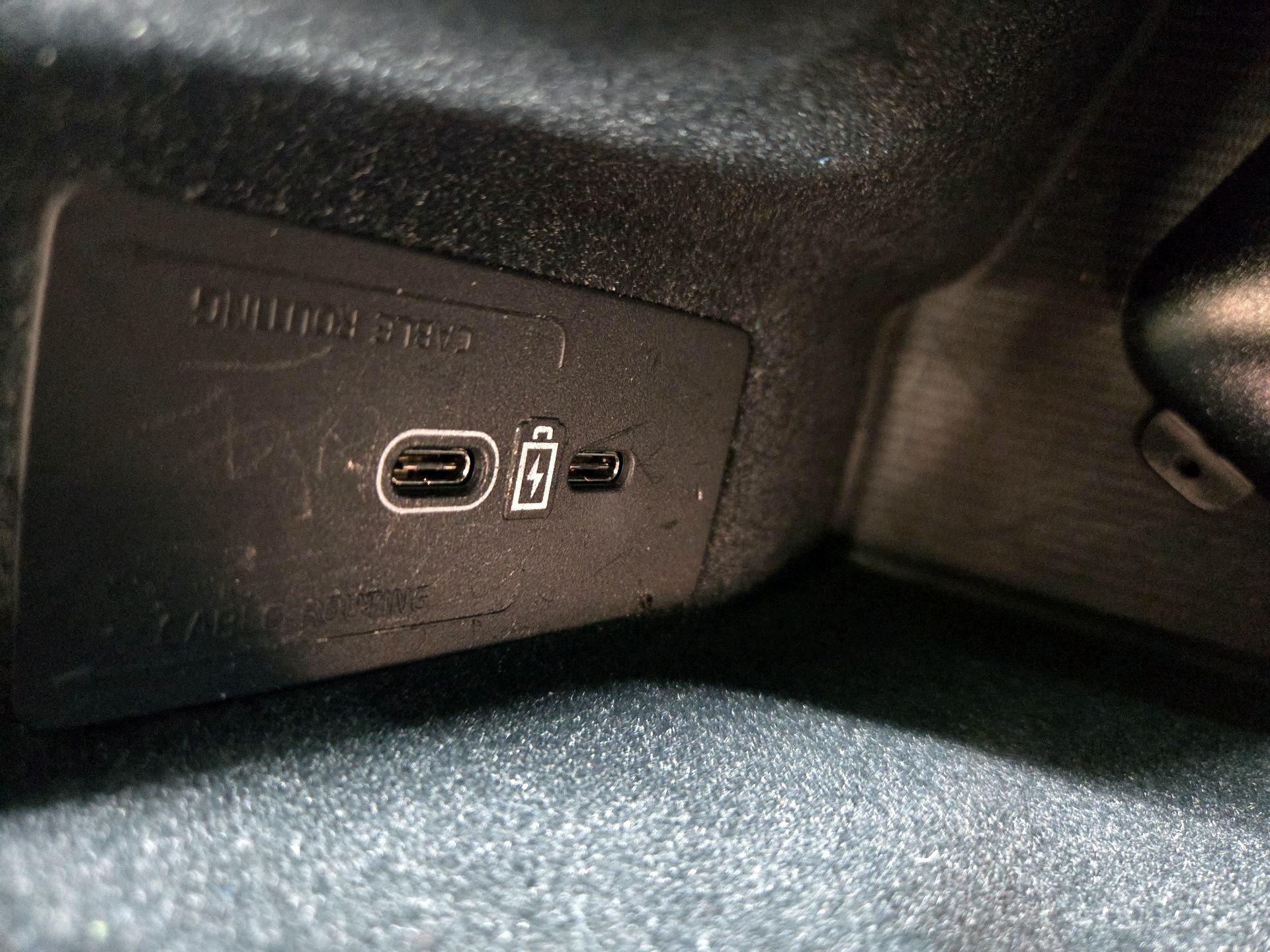 Thumbnail: 2023 Volvo XC60 - 18