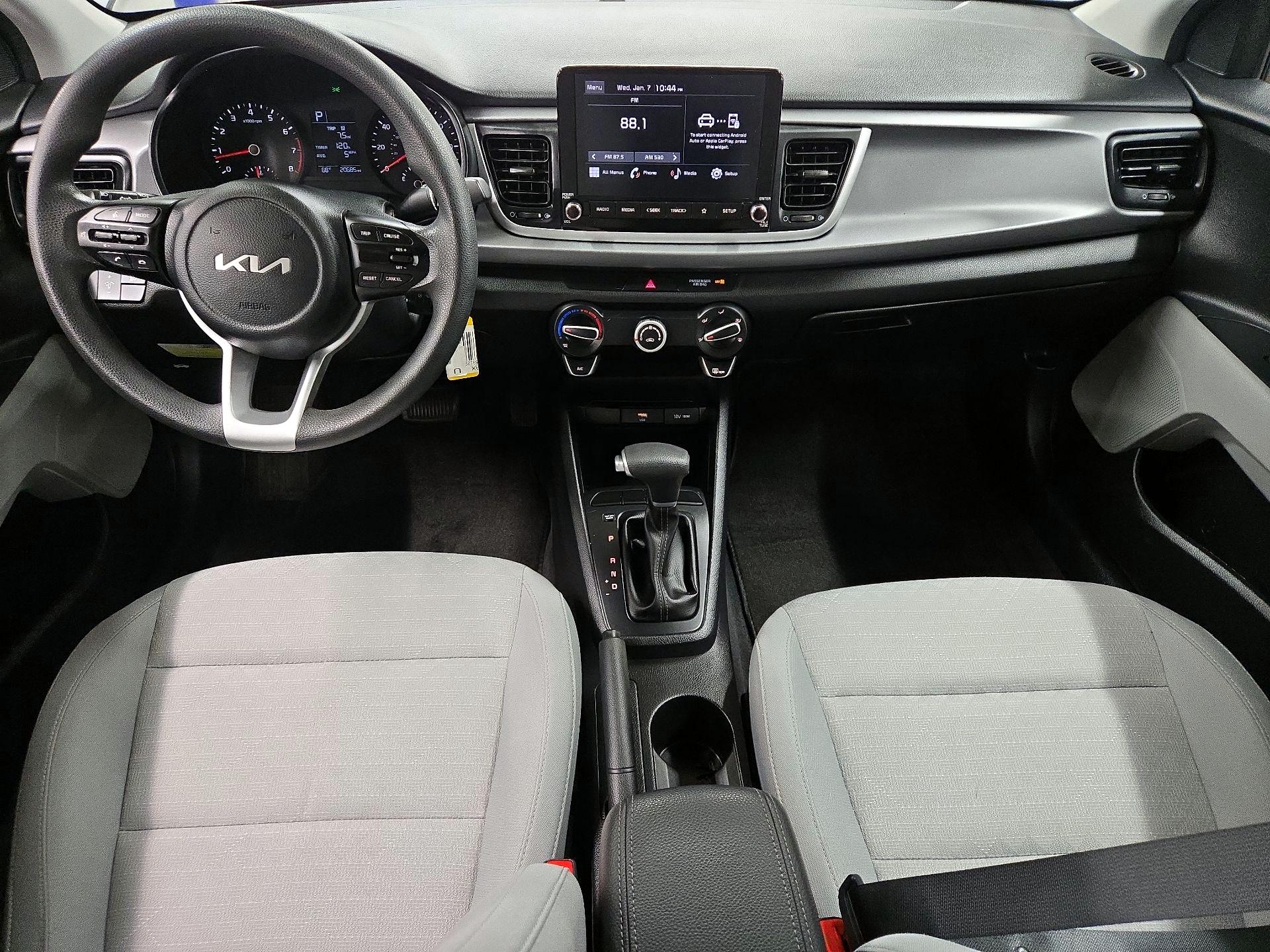 Thumbnail: 2023 Kia Rio - 9