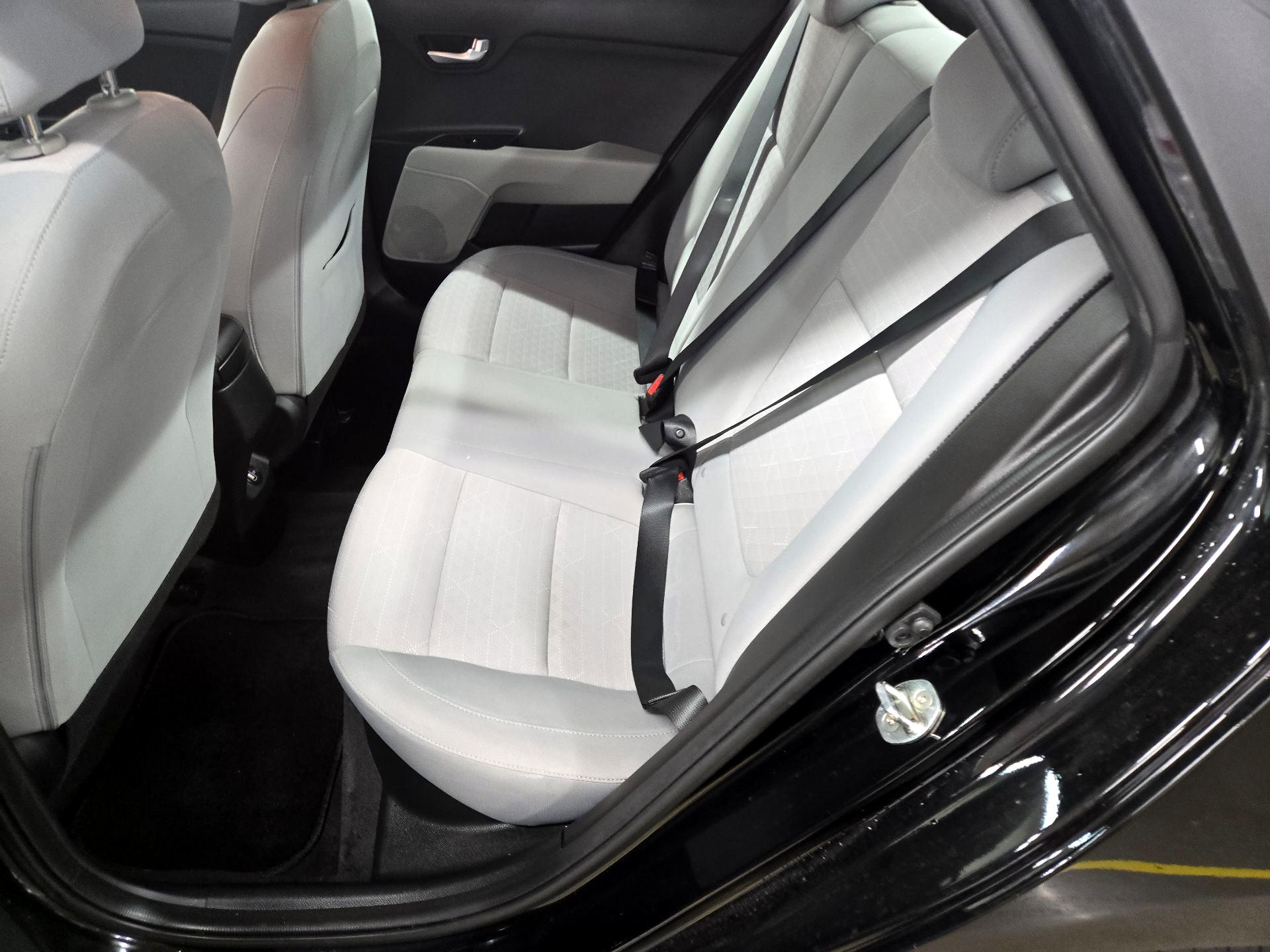 Thumbnail: 2023 Kia Rio - 17