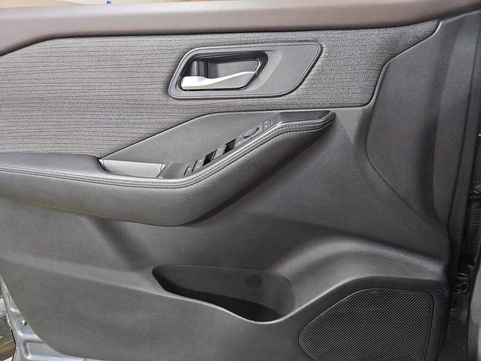 Thumbnail: 2023 Nissan Rogue - 12