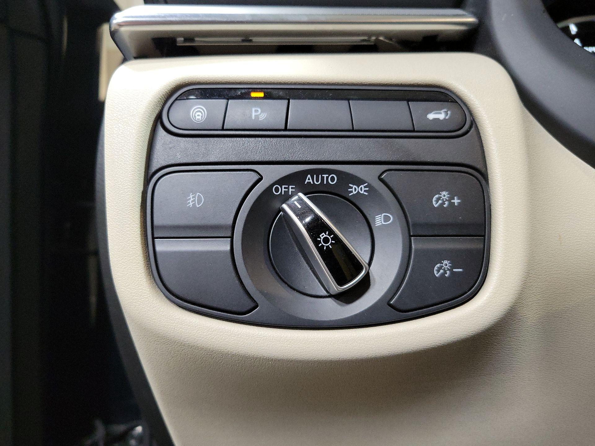 Thumbnail: 2020 INFINITI QX50 - 13