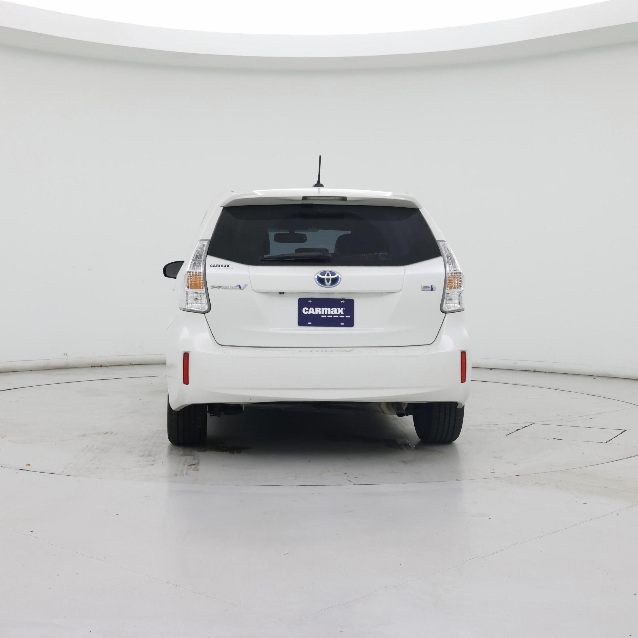 Thumbnail: 2014 Toyota Prius v - 6