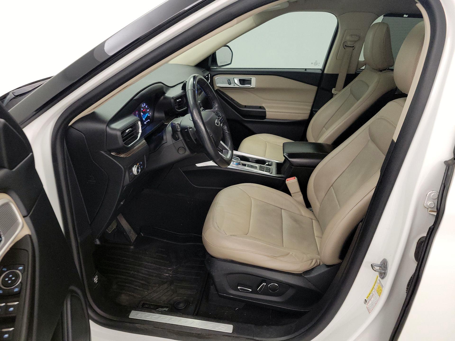 Thumbnail: 2020 Ford Explorer - 11