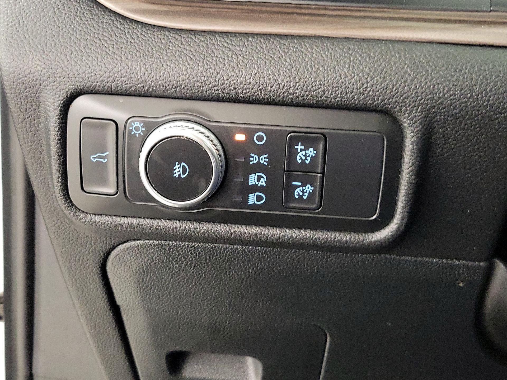 Thumbnail: 2020 Ford Explorer - 13