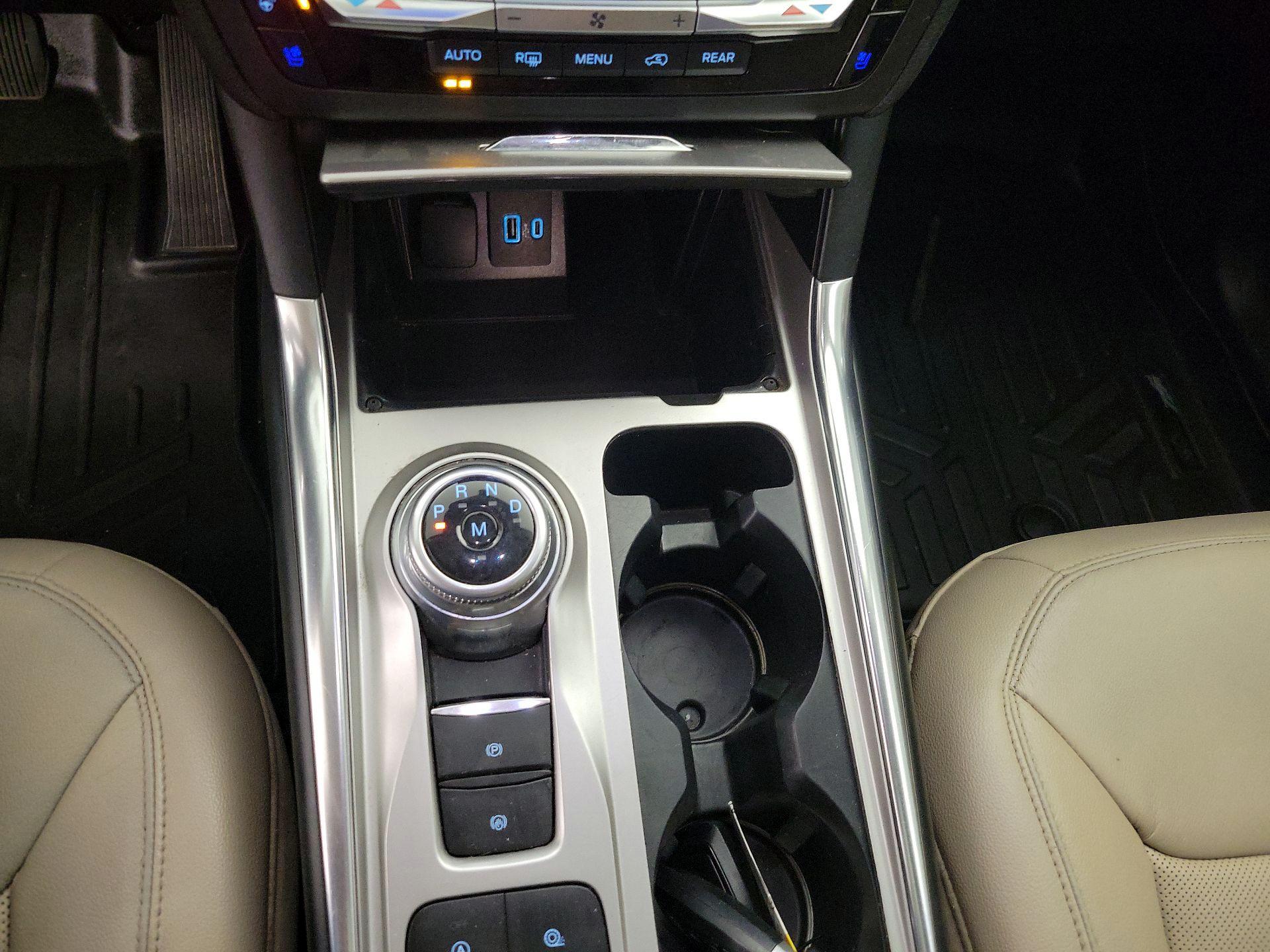 Thumbnail: 2020 Ford Explorer - 18