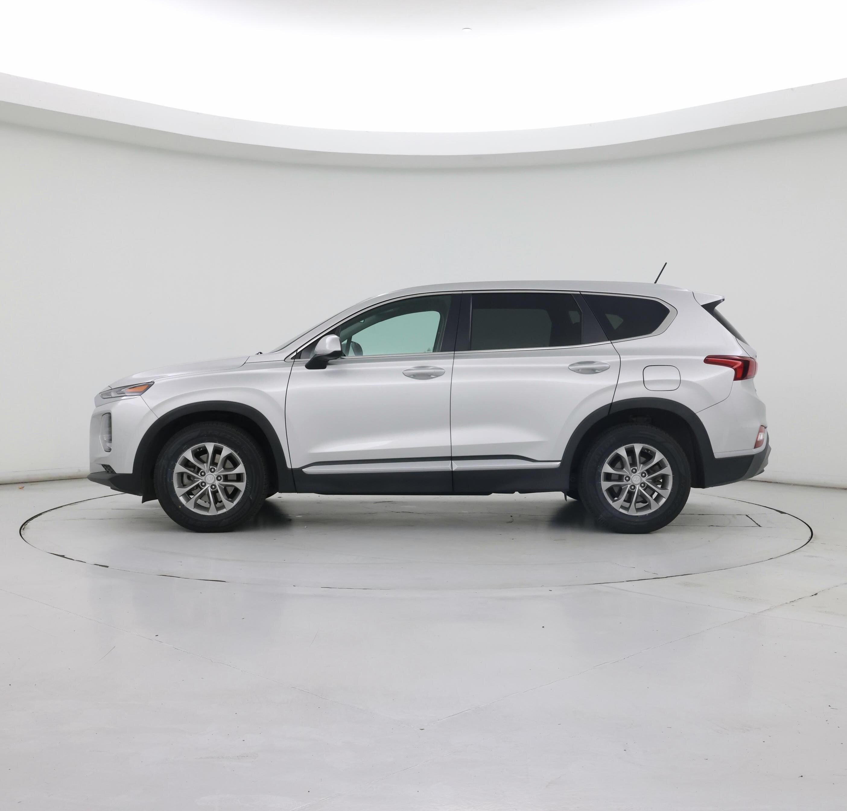 Thumbnail: 2019 Hyundai Santa Fe - 3