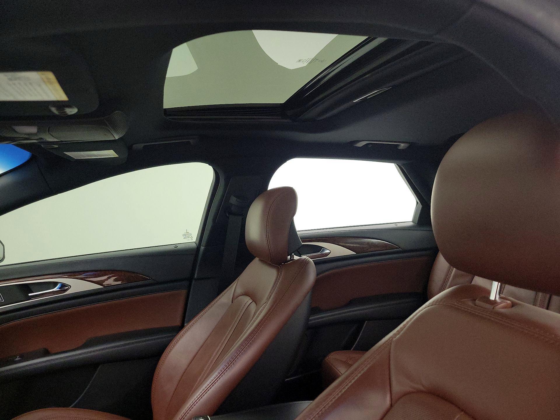 Thumbnail: 2017 Lincoln MKZ - 18