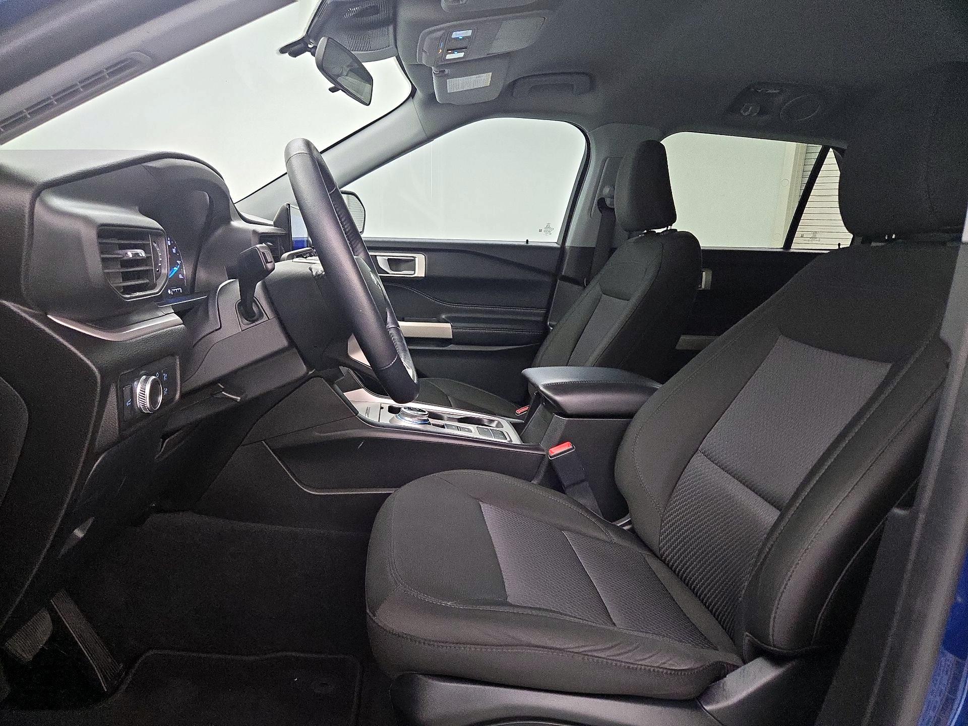 Thumbnail: 2022 Ford Explorer - 11