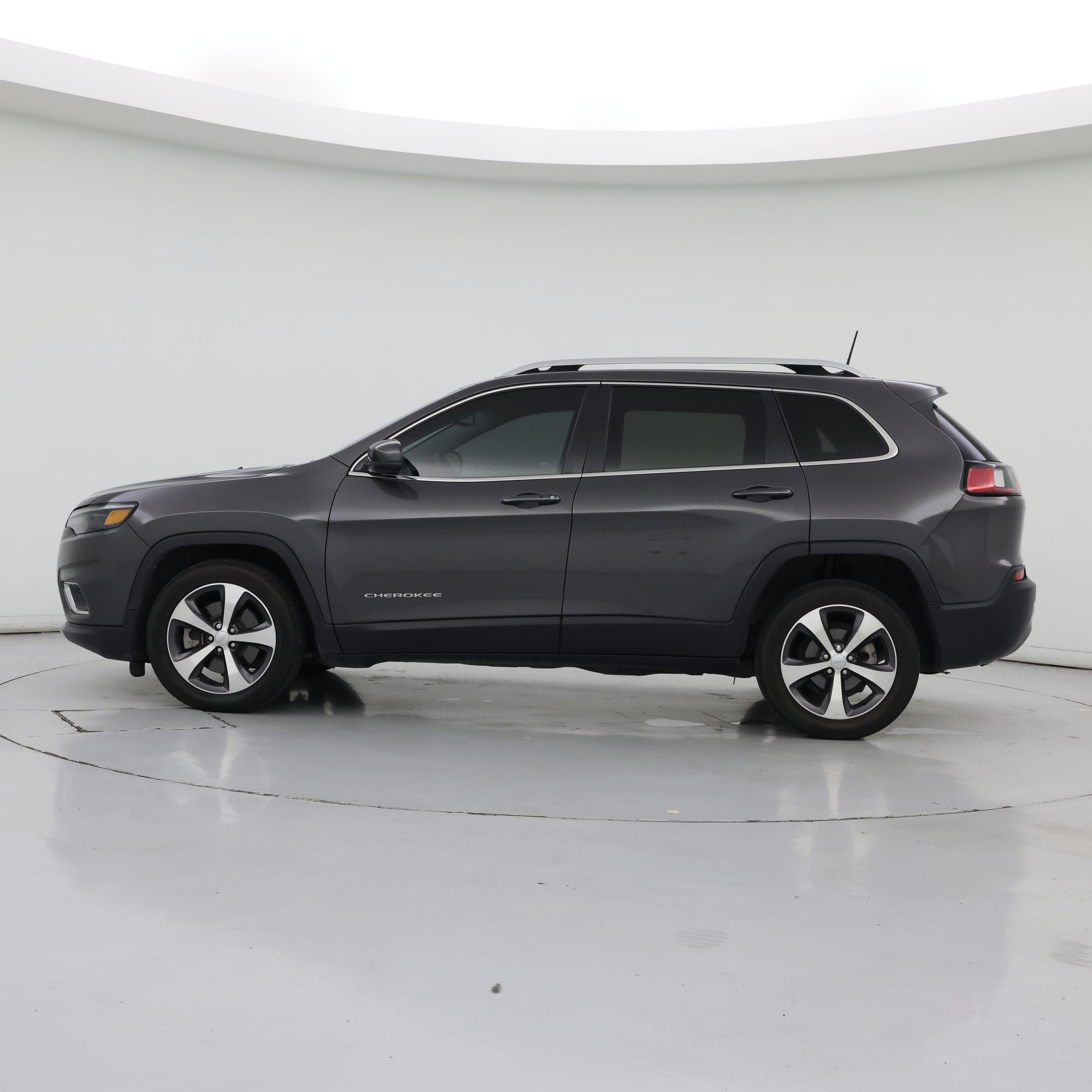 Thumbnail: 2020 Jeep Cherokee - 3