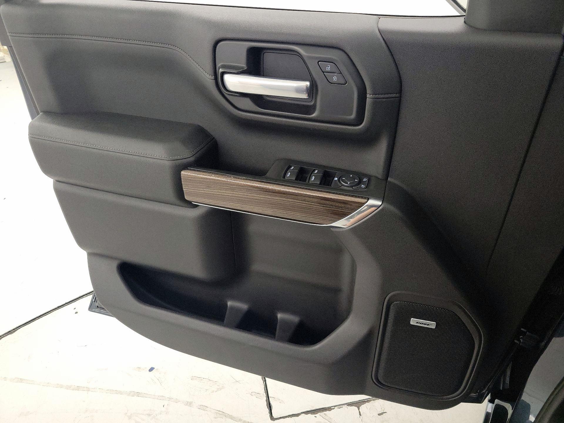 Thumbnail: 2020 Chevrolet Silverado 1500 - 12