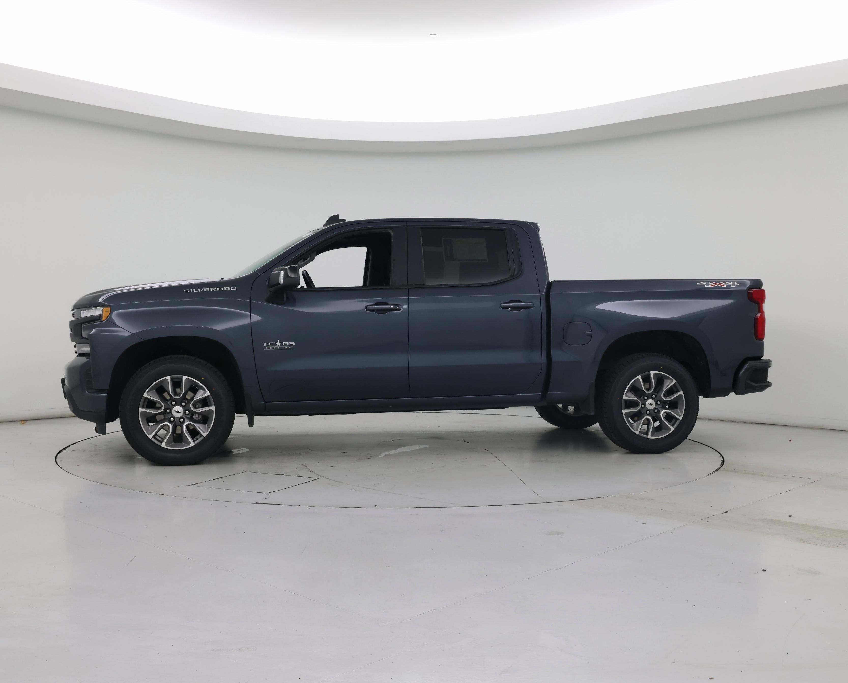 Thumbnail: 2020 Chevrolet Silverado 1500 - 3