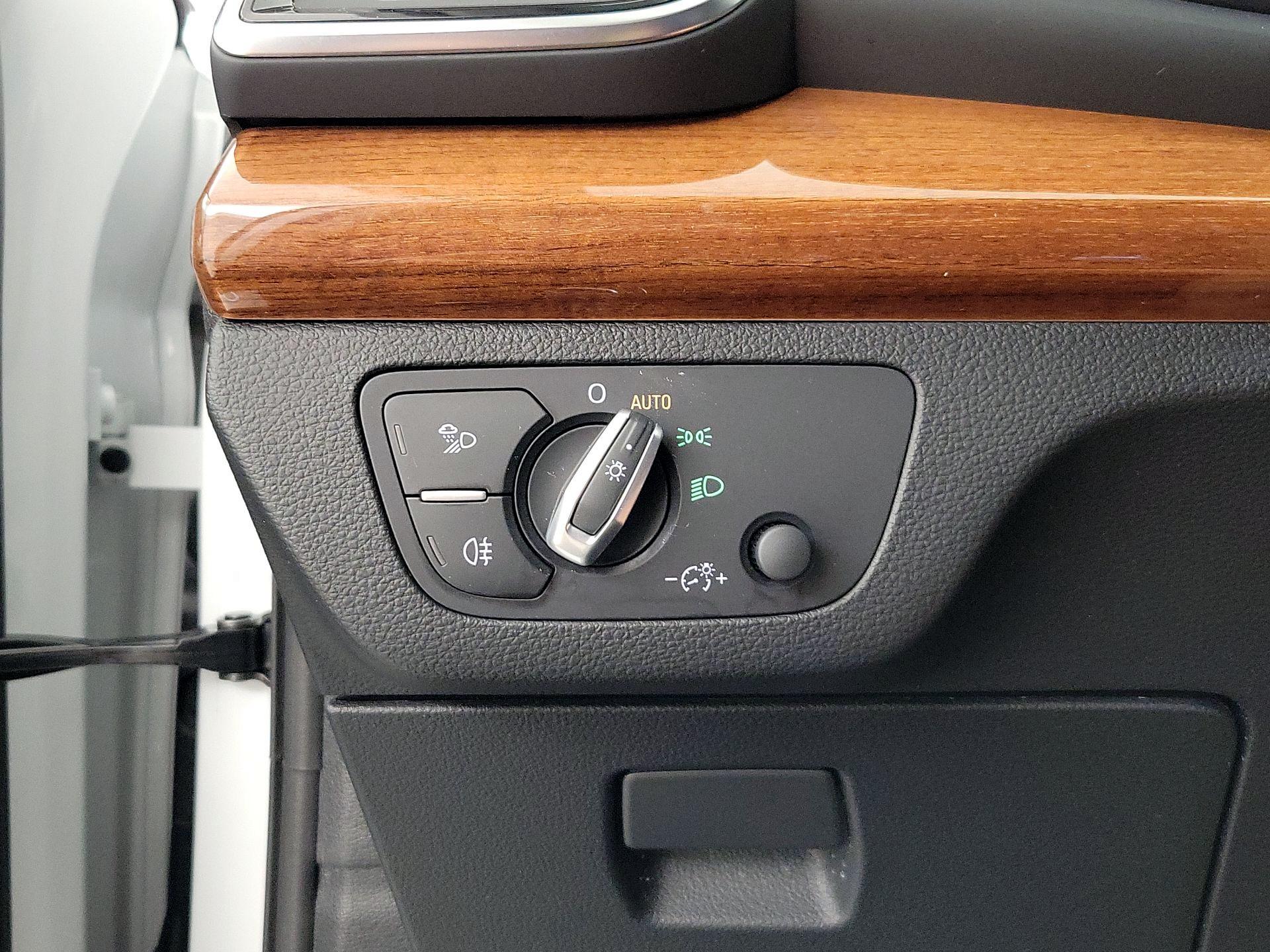 Thumbnail: 2023 Audi Q5 - 13