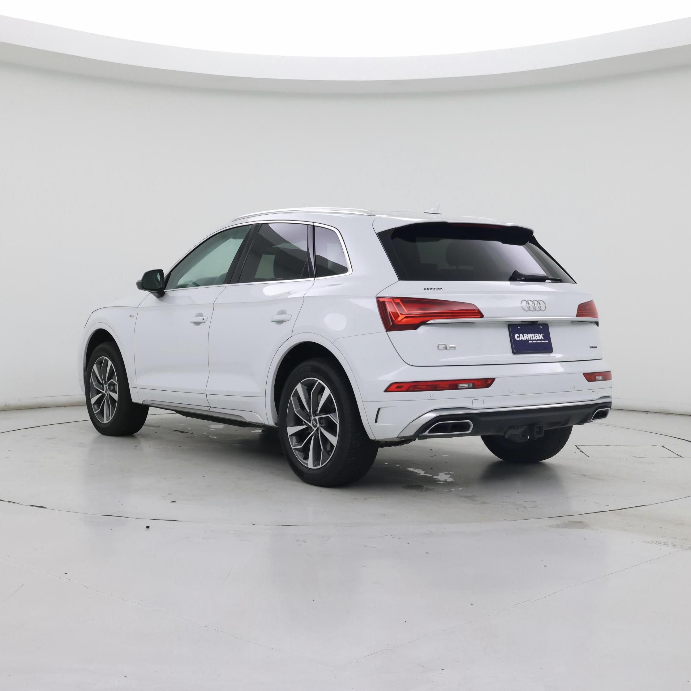 Thumbnail: 2023 Audi Q5 - 2