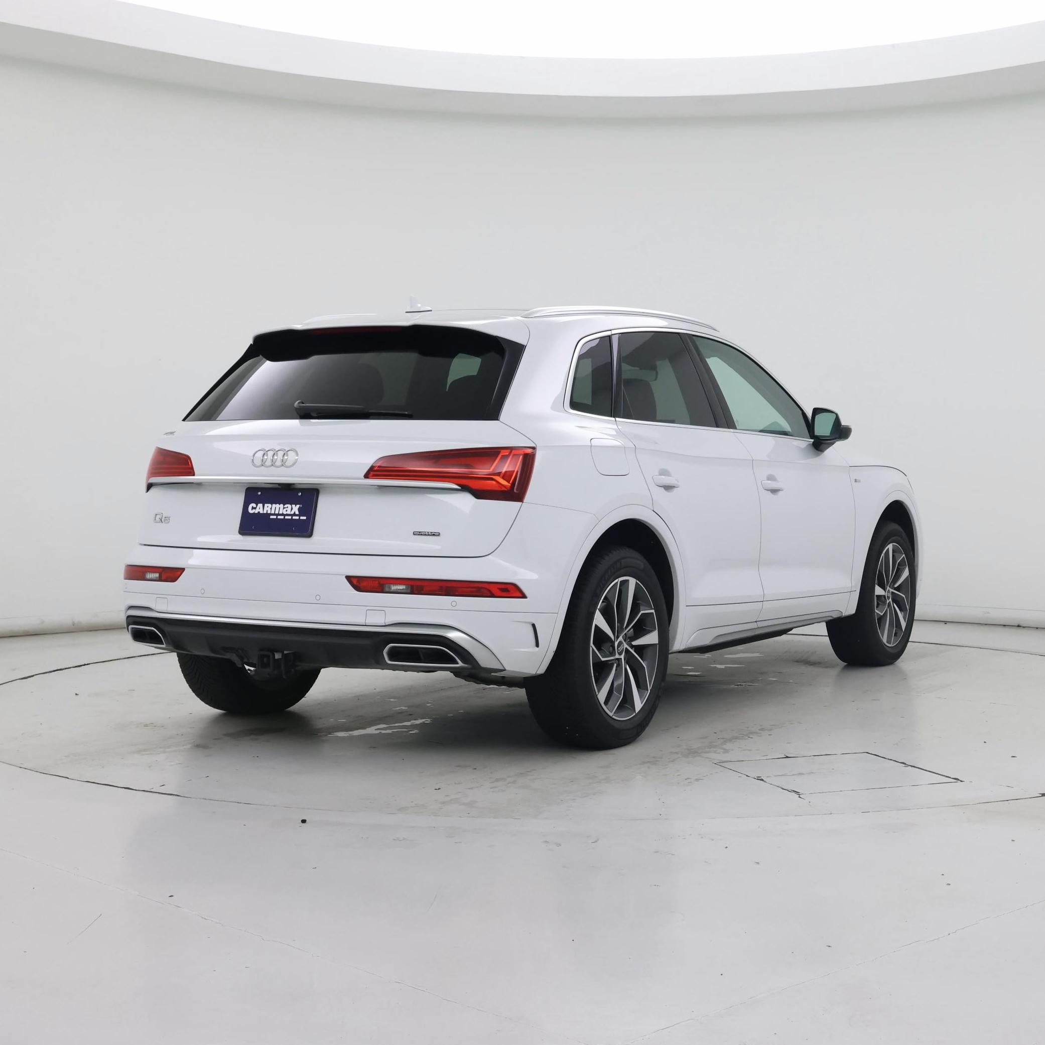 Thumbnail: 2023 Audi Q5 - 8