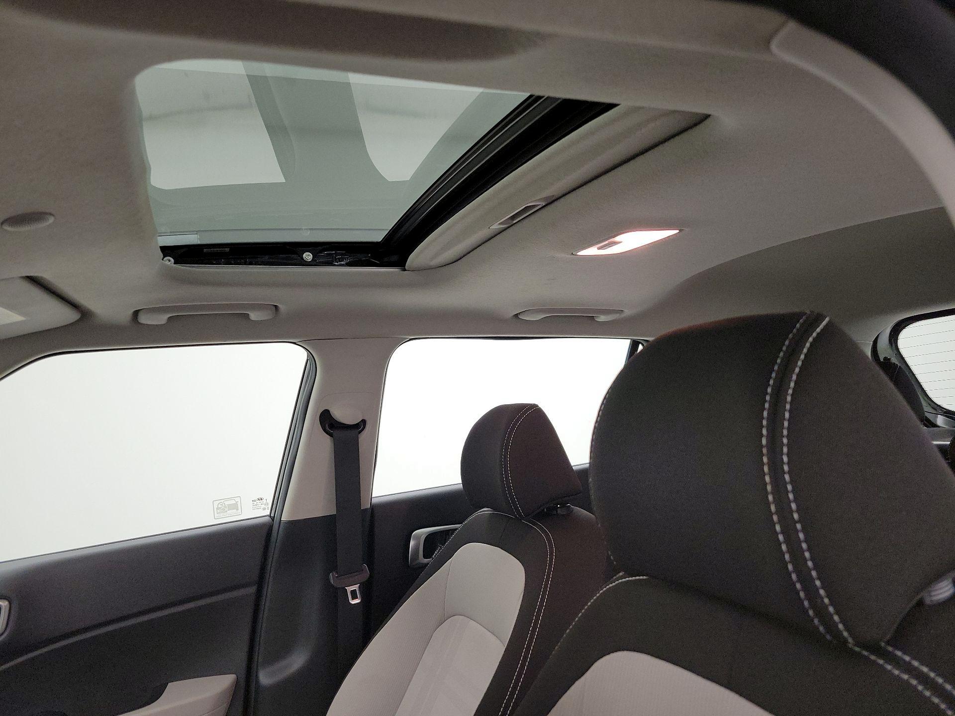 Thumbnail: 2020 Hyundai Venue - 18