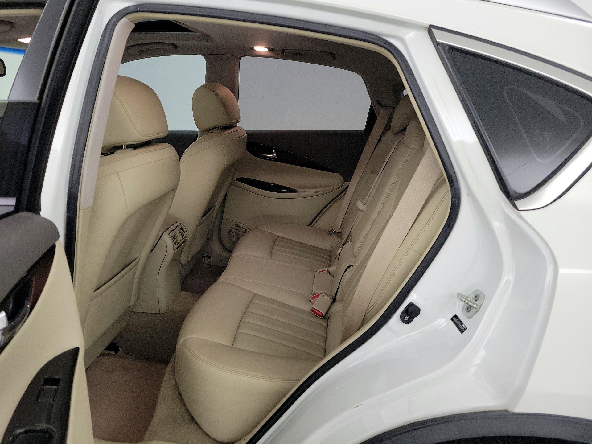 Thumbnail: 2014 INFINITI QX50 - 18