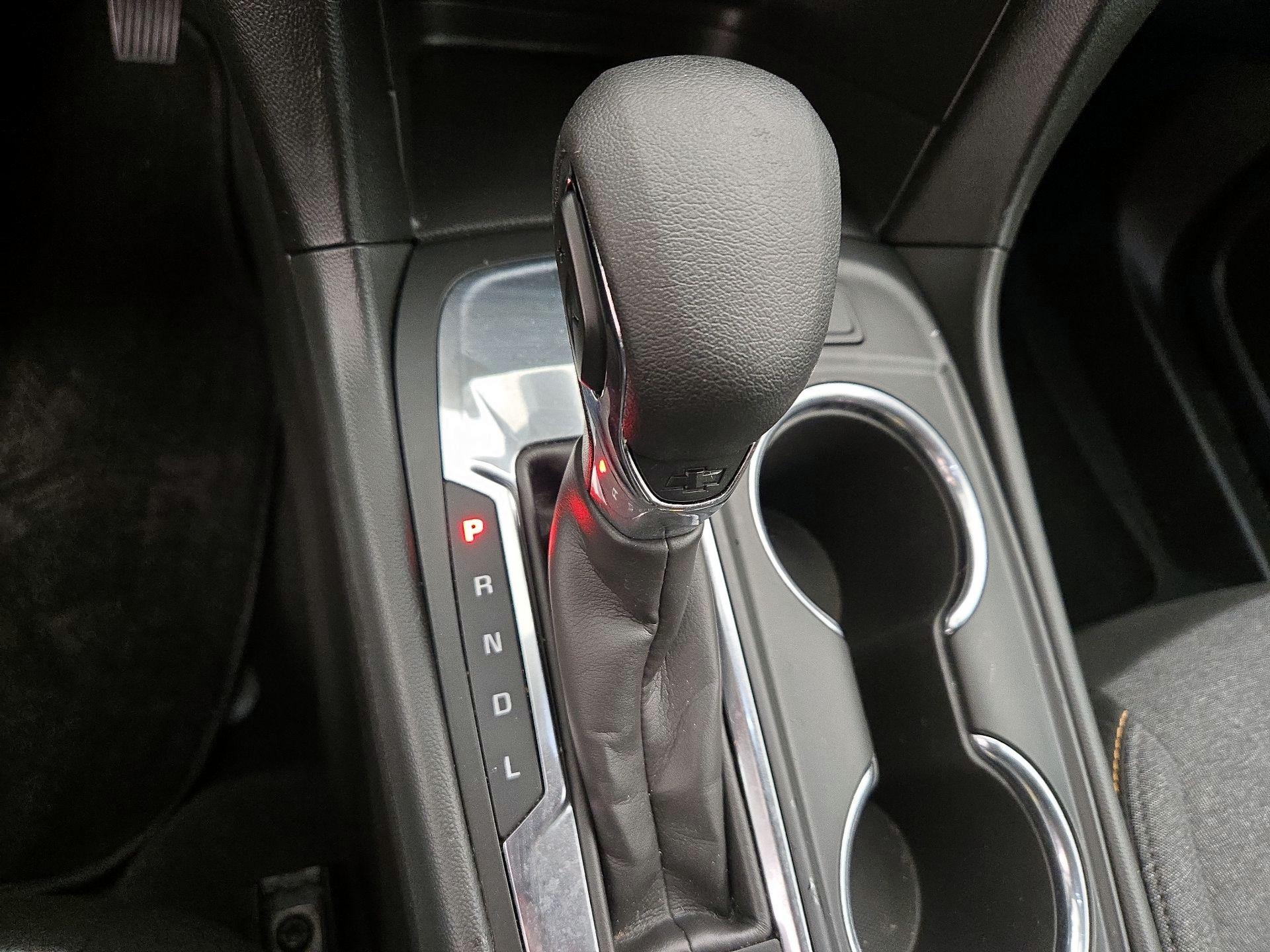 Thumbnail: 2023 Chevrolet Equinox - 16