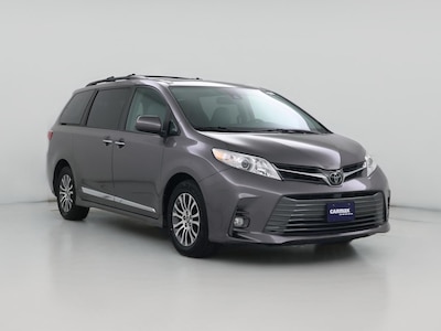 2020 Toyota Sienna XLE
