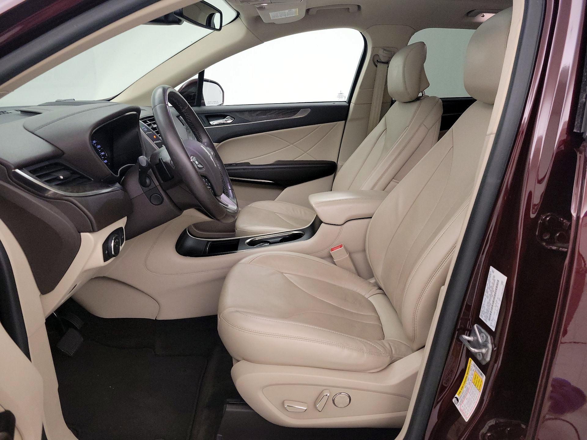 Thumbnail: 2018 Lincoln MKC - 11