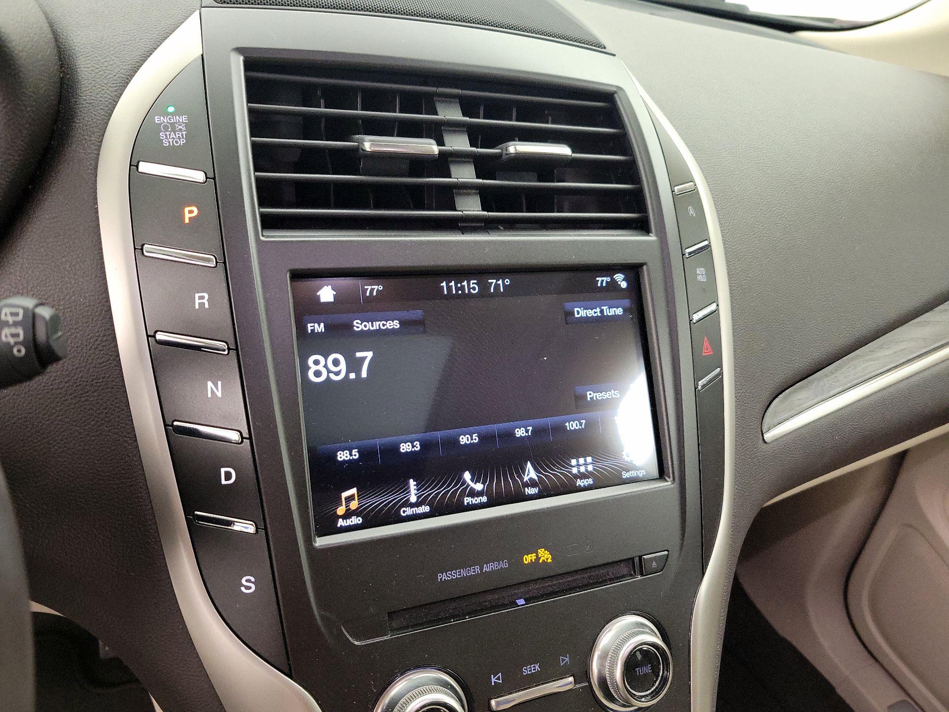 Thumbnail: 2018 Lincoln MKC - 16