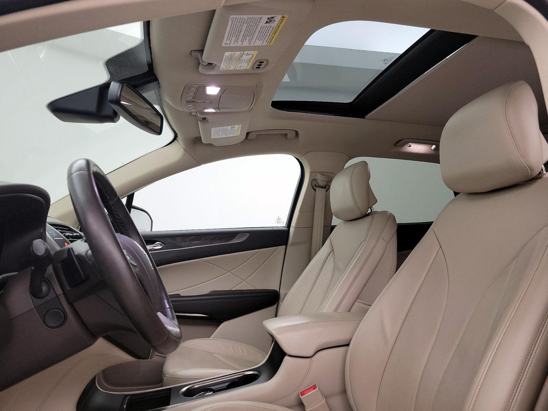 Thumbnail: 2018 Lincoln MKC - 19