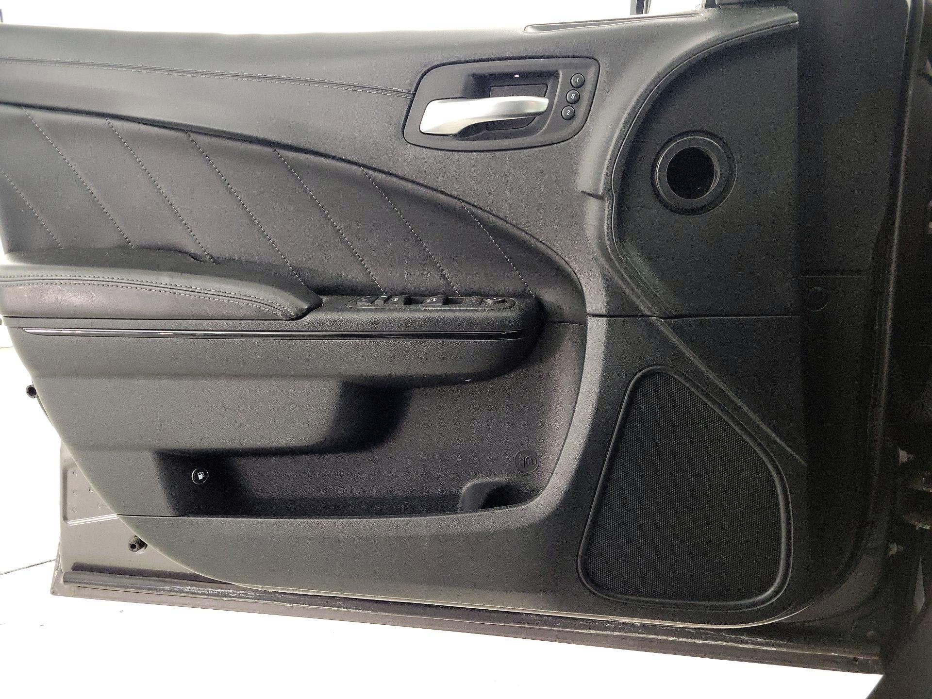 Thumbnail: 2019 Dodge Charger - 12