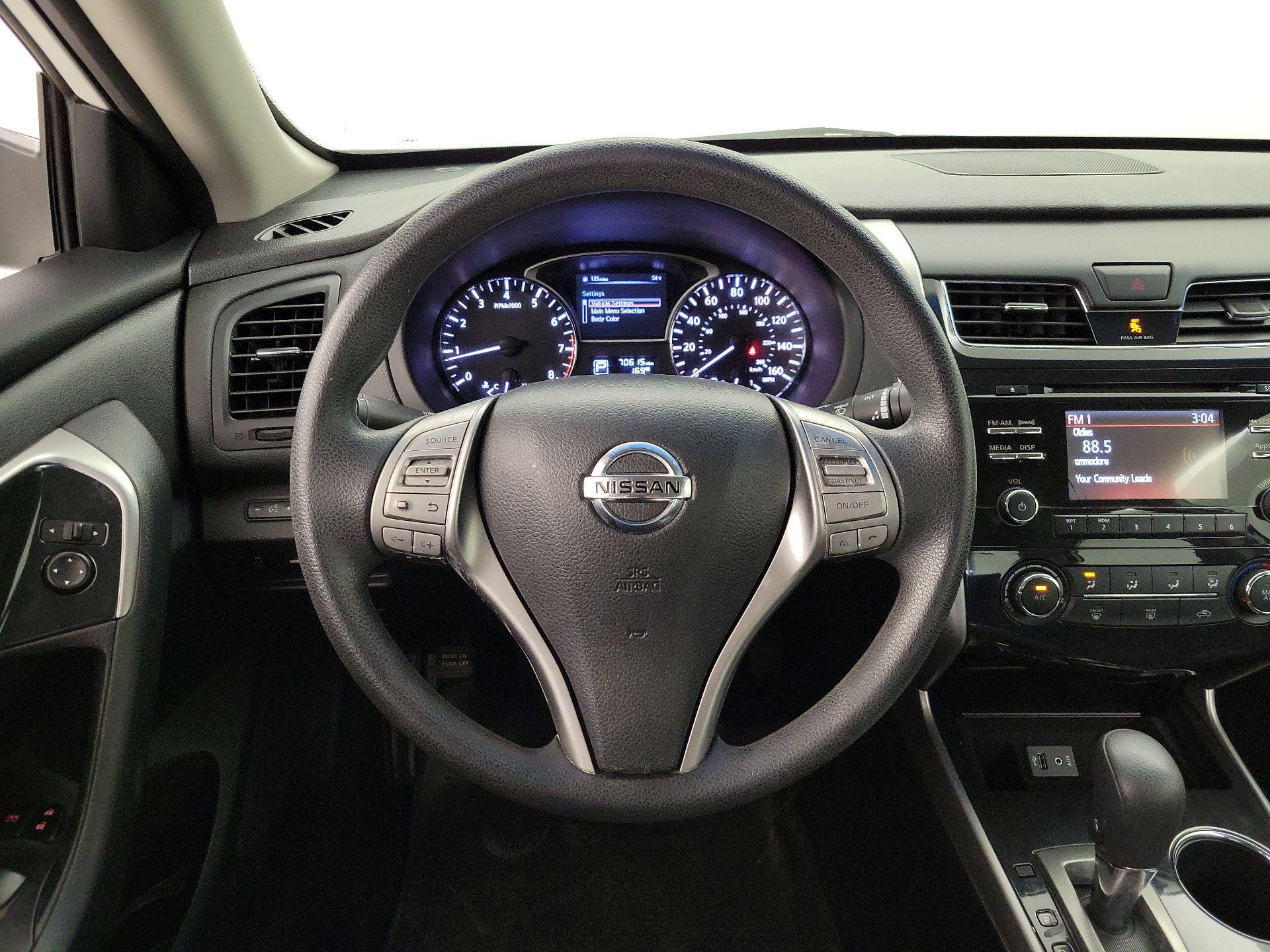 Thumbnail: 2014 Nissan Altima - 10