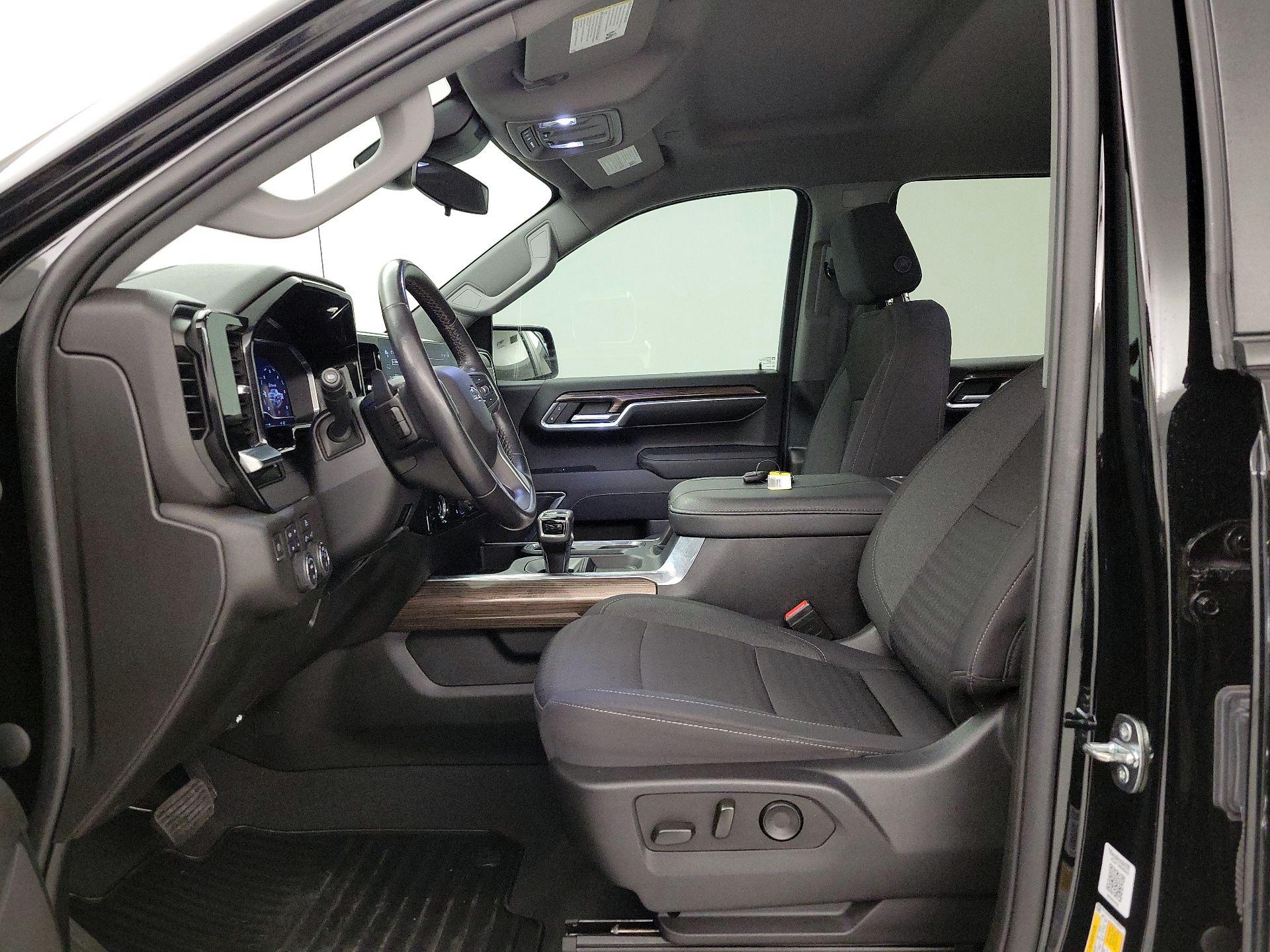 Thumbnail: 2023 Chevrolet Silverado 1500 - 11