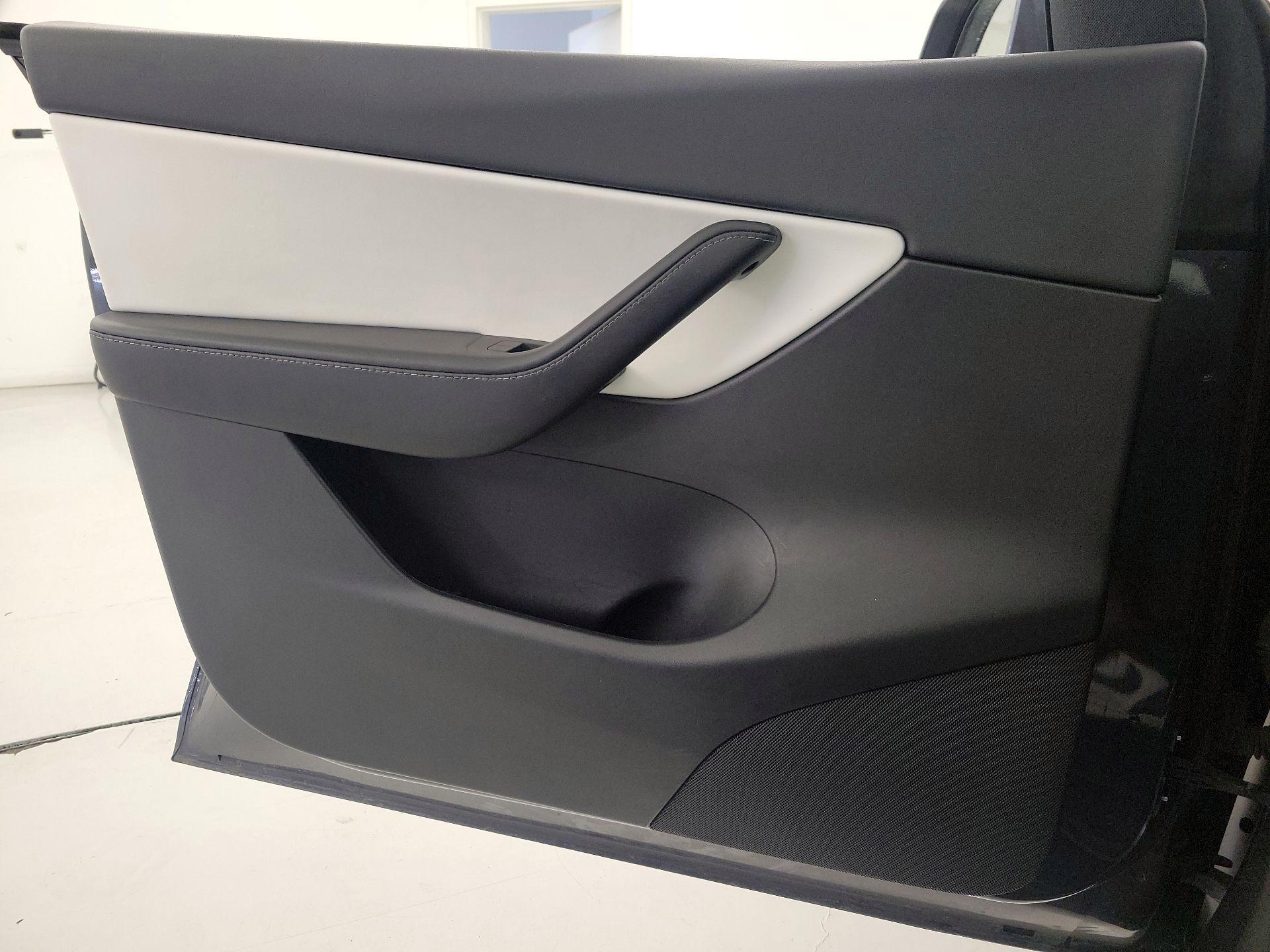 Thumbnail: 2021 Tesla Model Y - 12