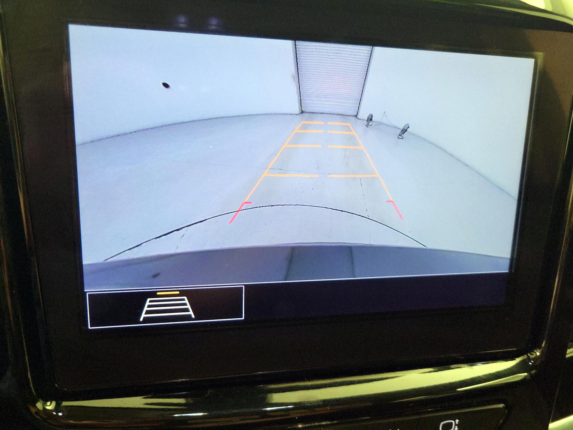 Thumbnail: 2020 Chevrolet Traverse - 14