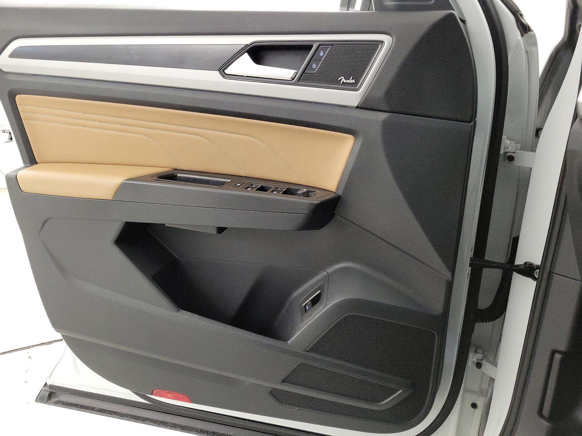 Thumbnail: 2022 Volkswagen Atlas - 12