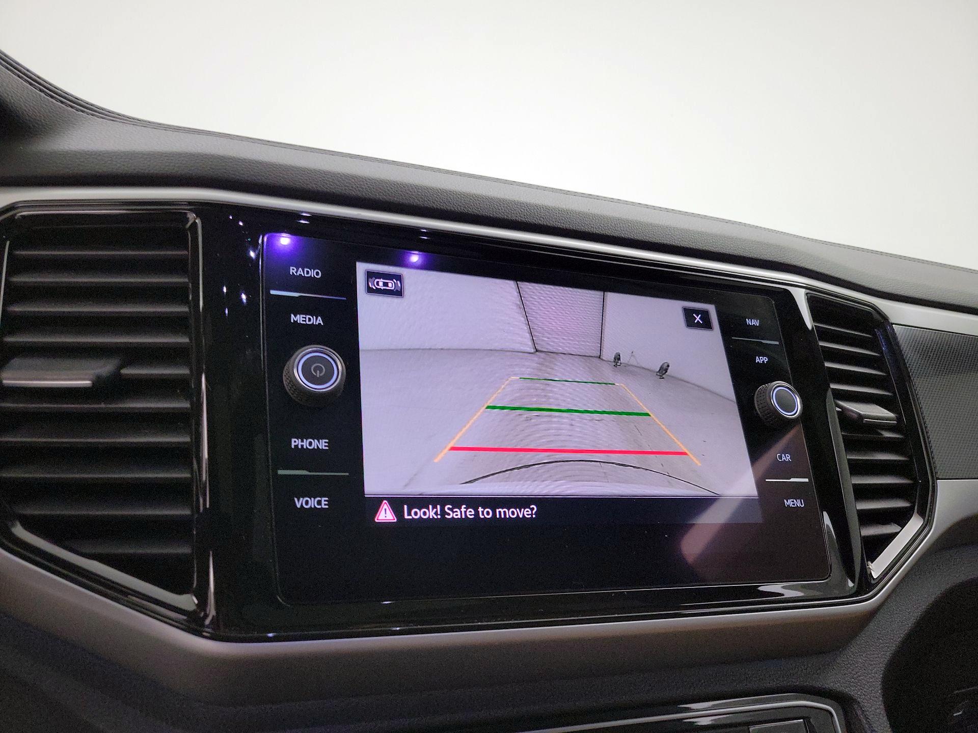 Thumbnail: 2022 Volkswagen Atlas - 15