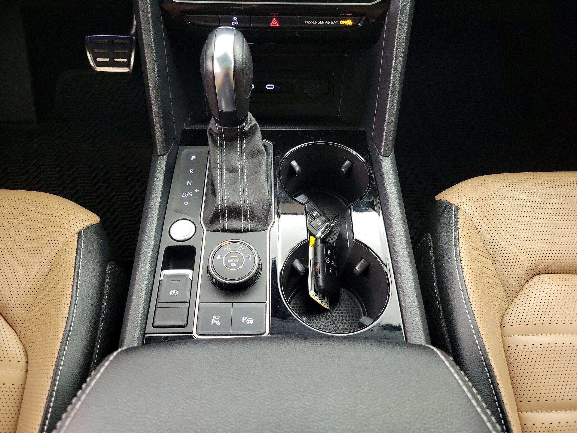 Thumbnail: 2022 Volkswagen Atlas - 18