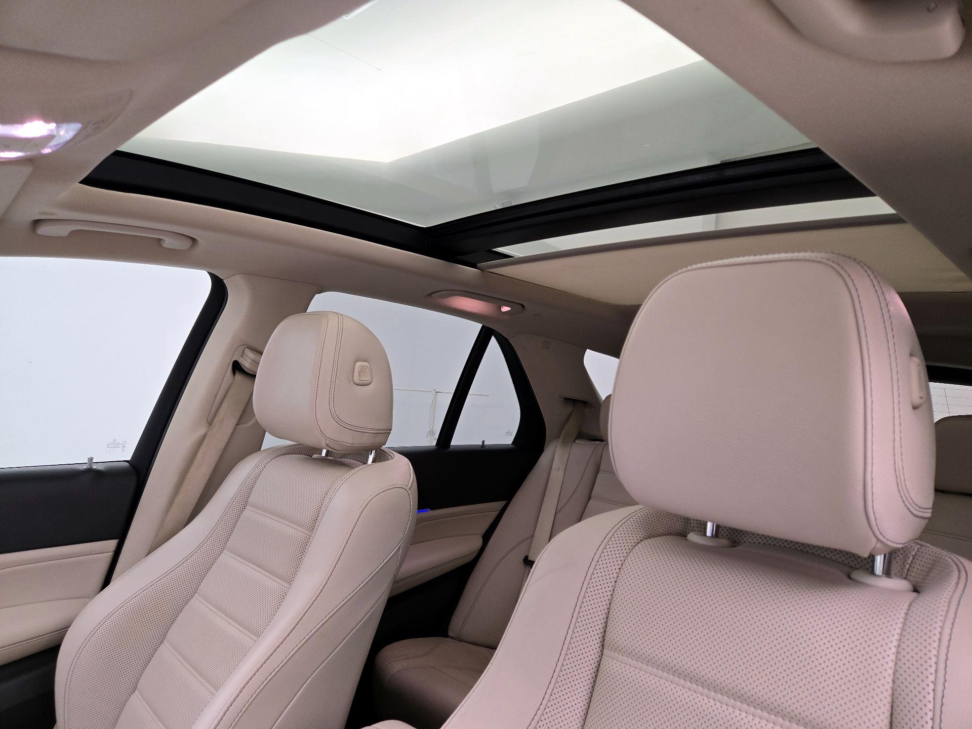 Thumbnail: 2020 Mercedes-Benz GLE - 20