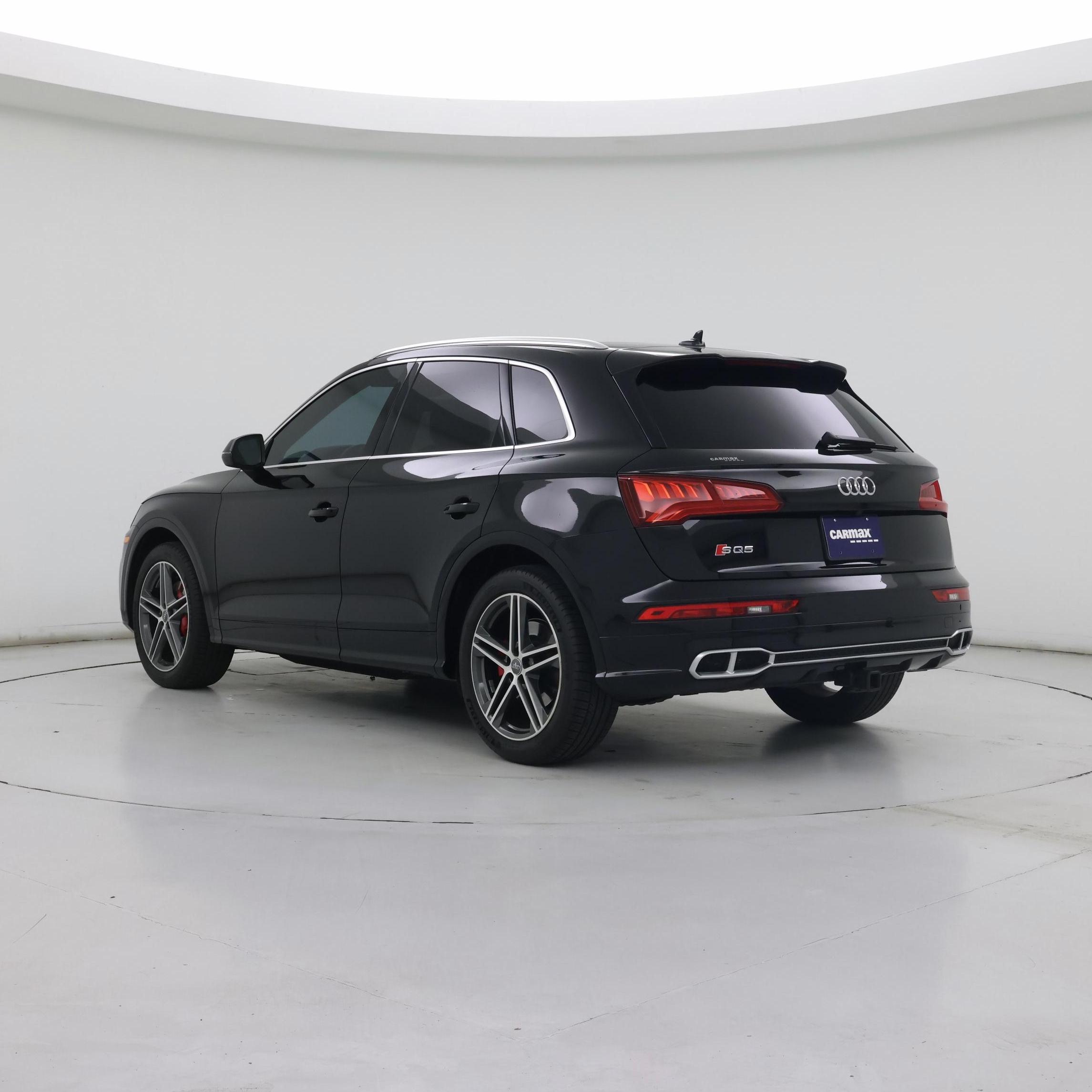 Thumbnail: 2019 Audi SQ5 - 2