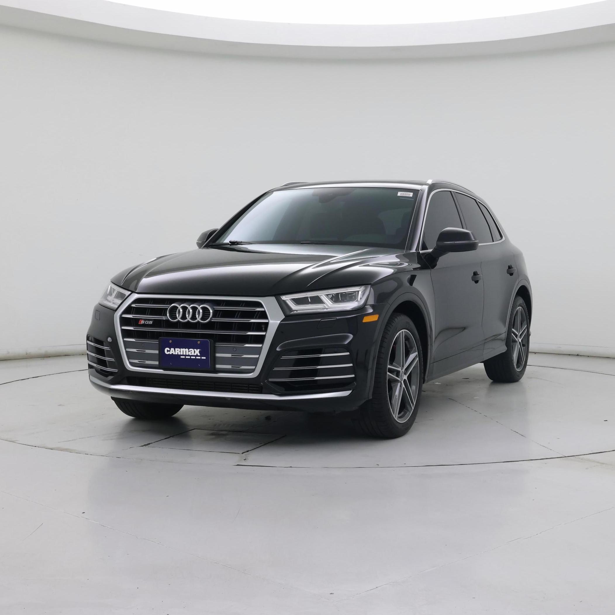 Thumbnail: 2019 Audi SQ5 - 4