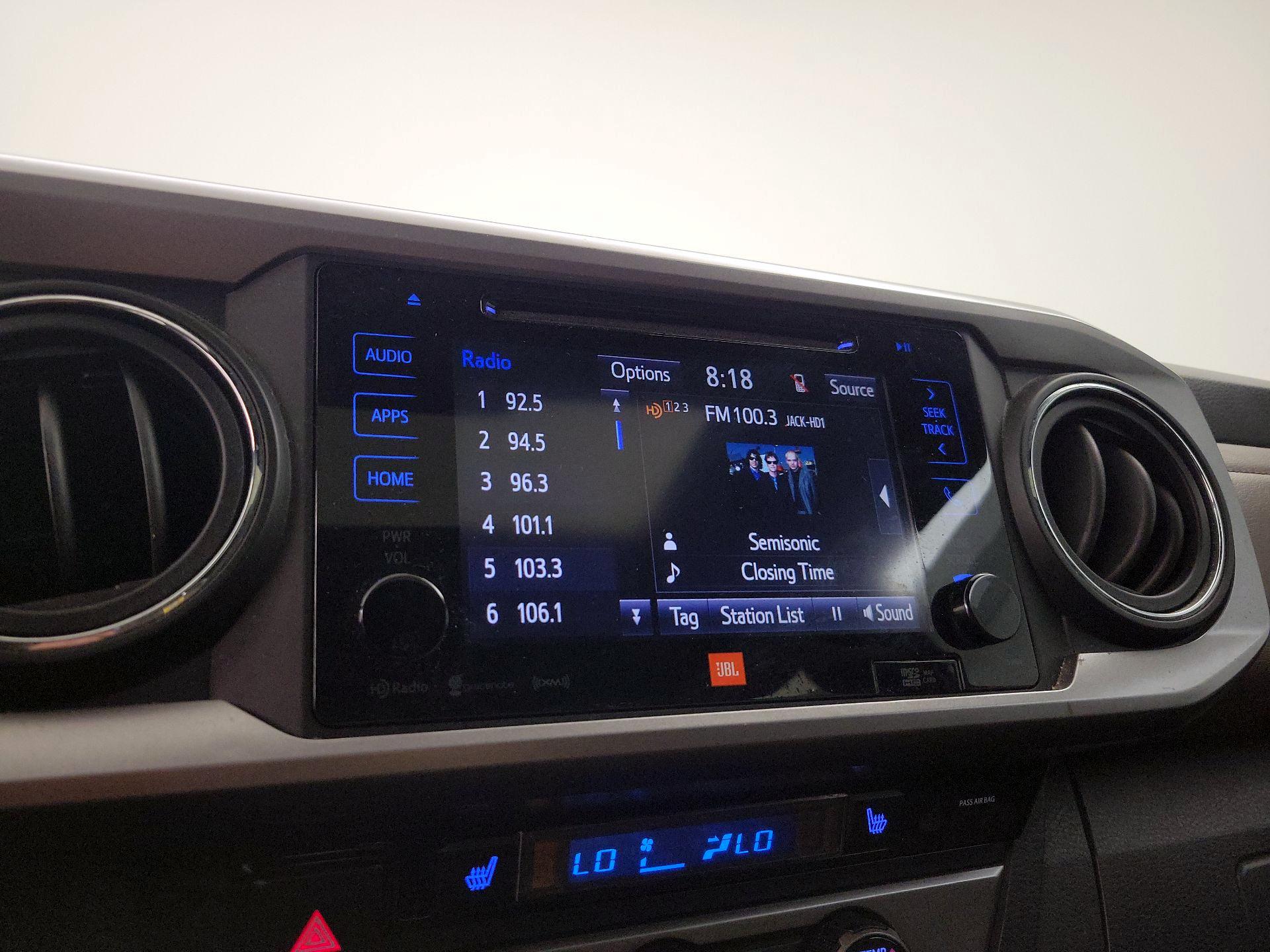 Thumbnail: 2018 Toyota Tacoma - 15