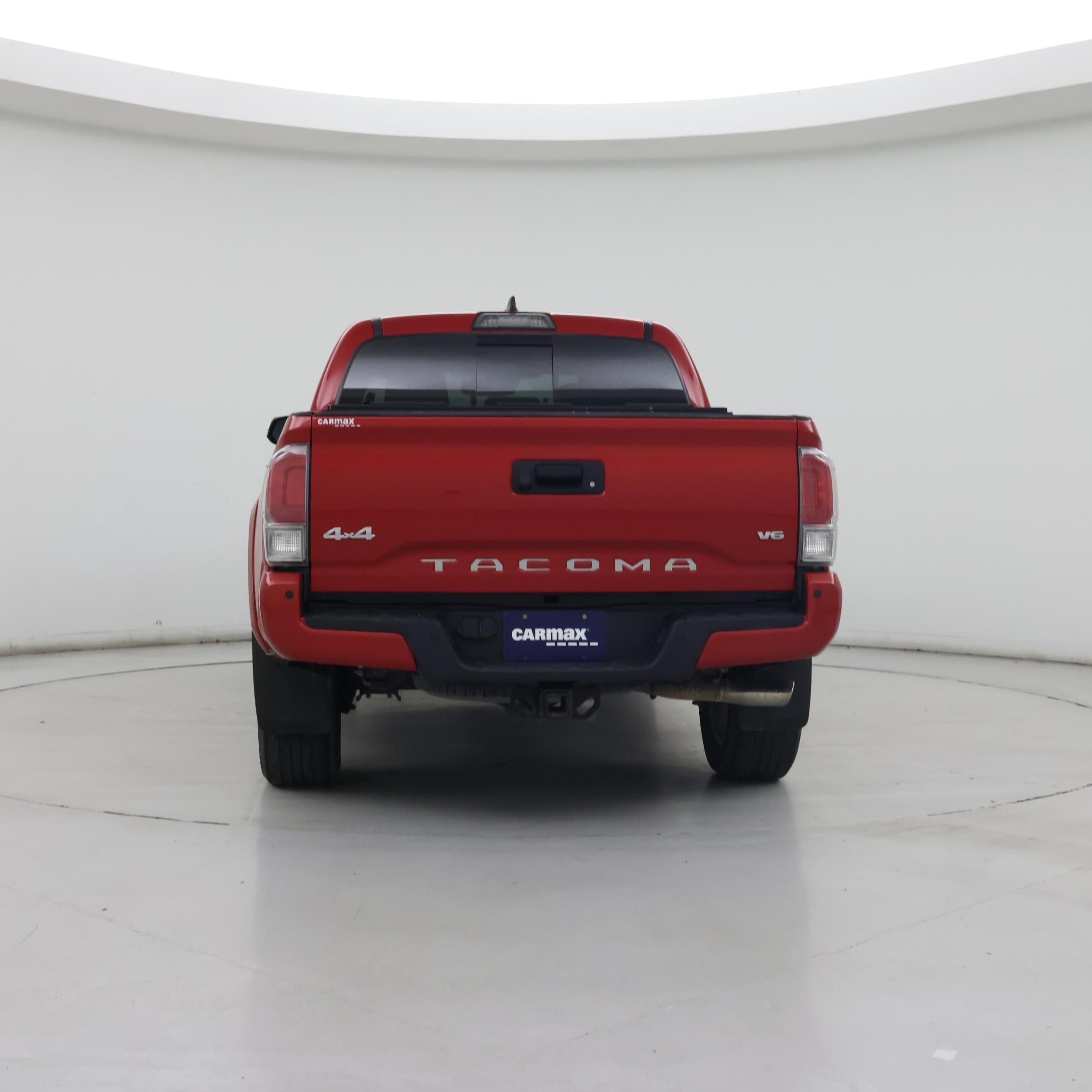 Thumbnail: 2018 Toyota Tacoma - 6