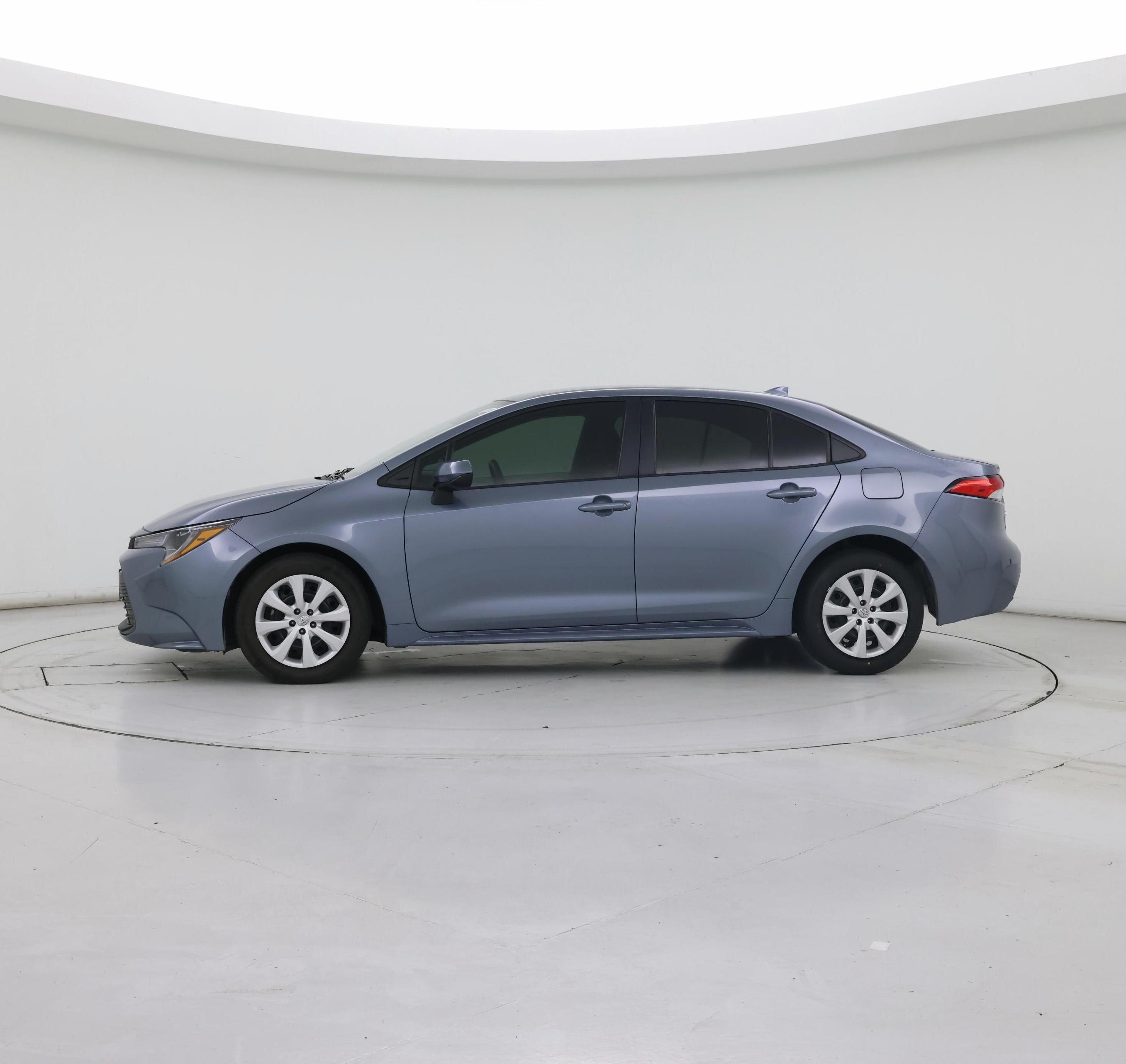 Thumbnail: 2024 Toyota Corolla - 3