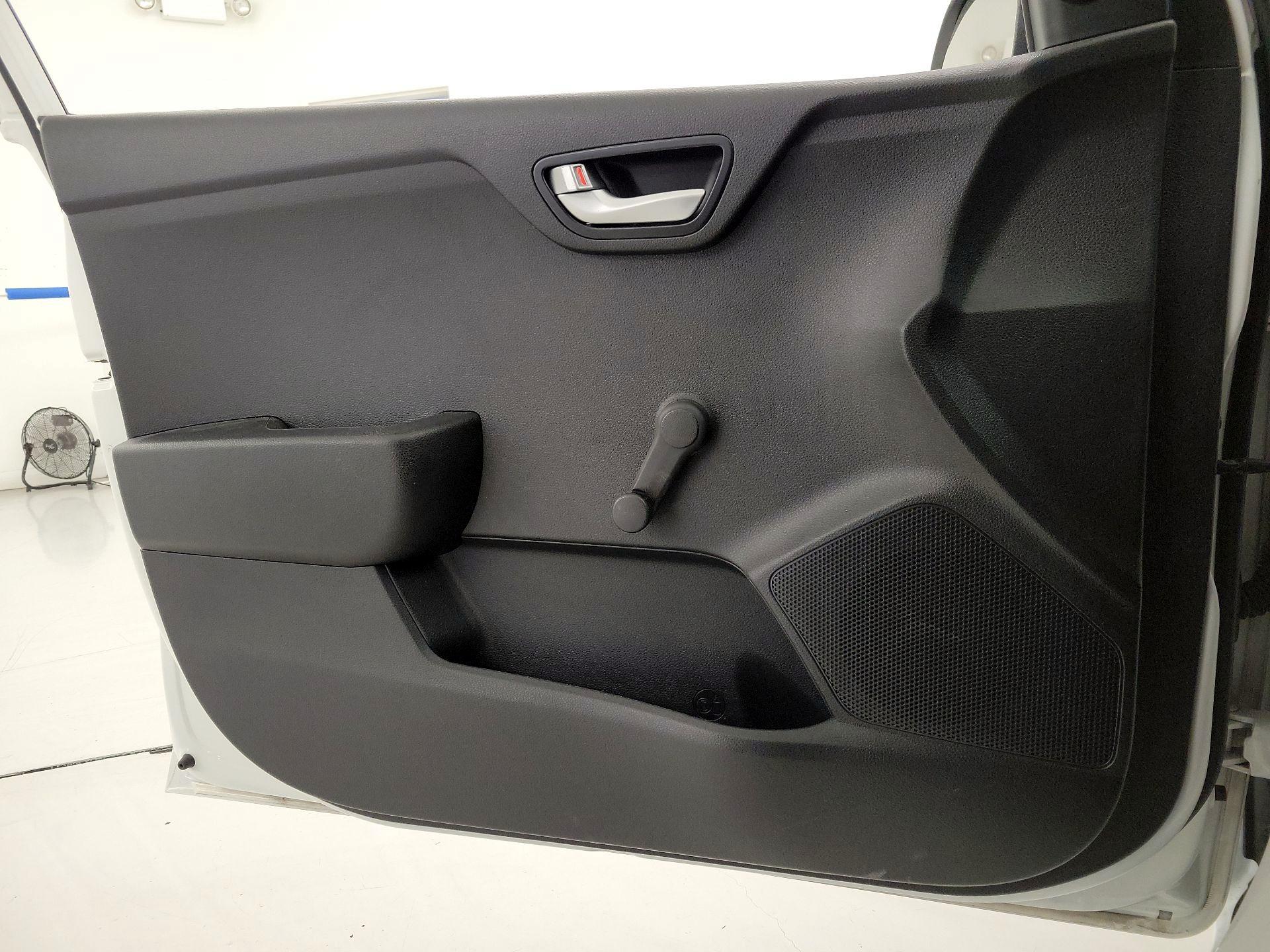 Thumbnail: 2018 Kia Rio - 12