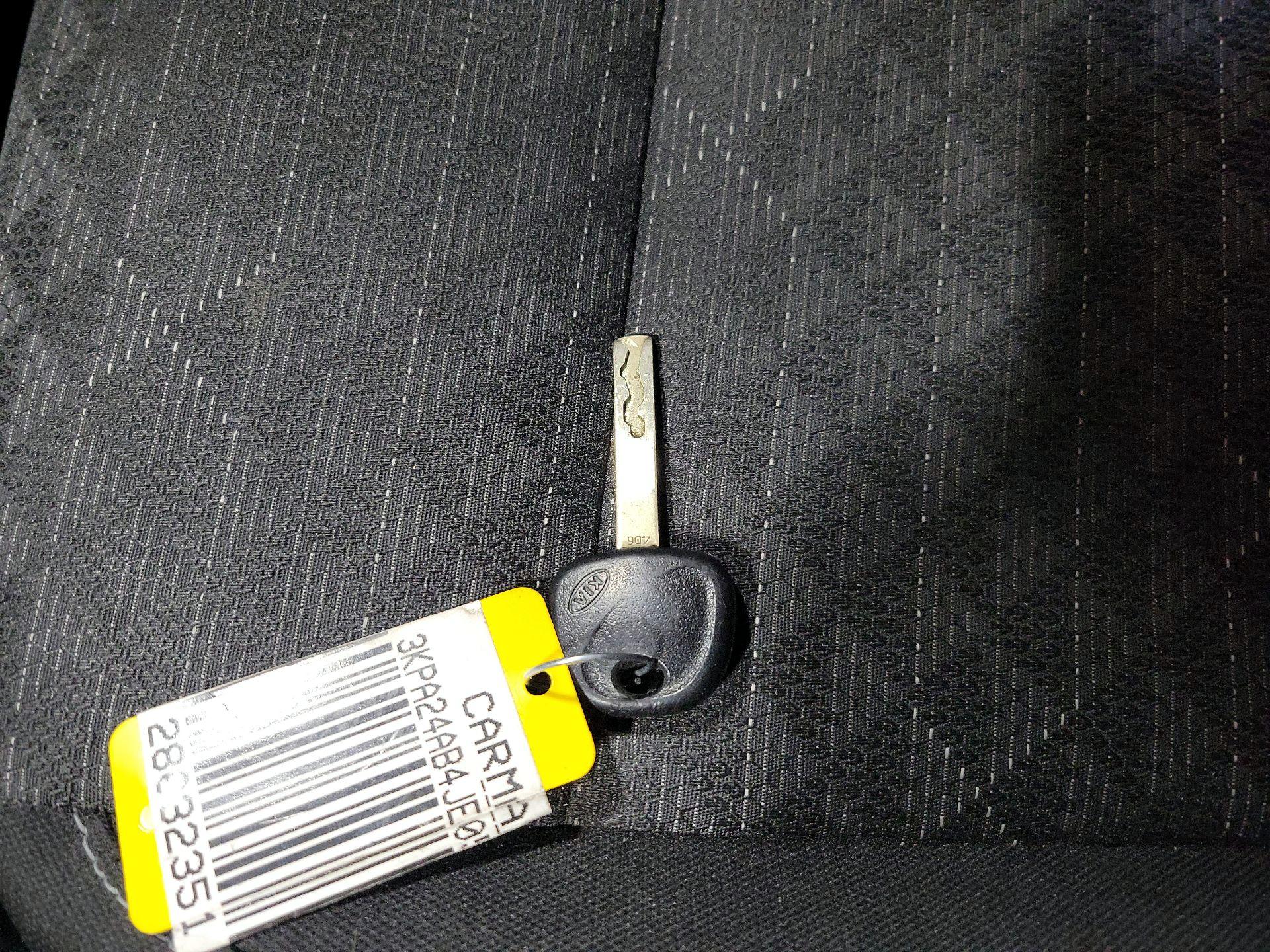 Thumbnail: 2018 Kia Rio - 20